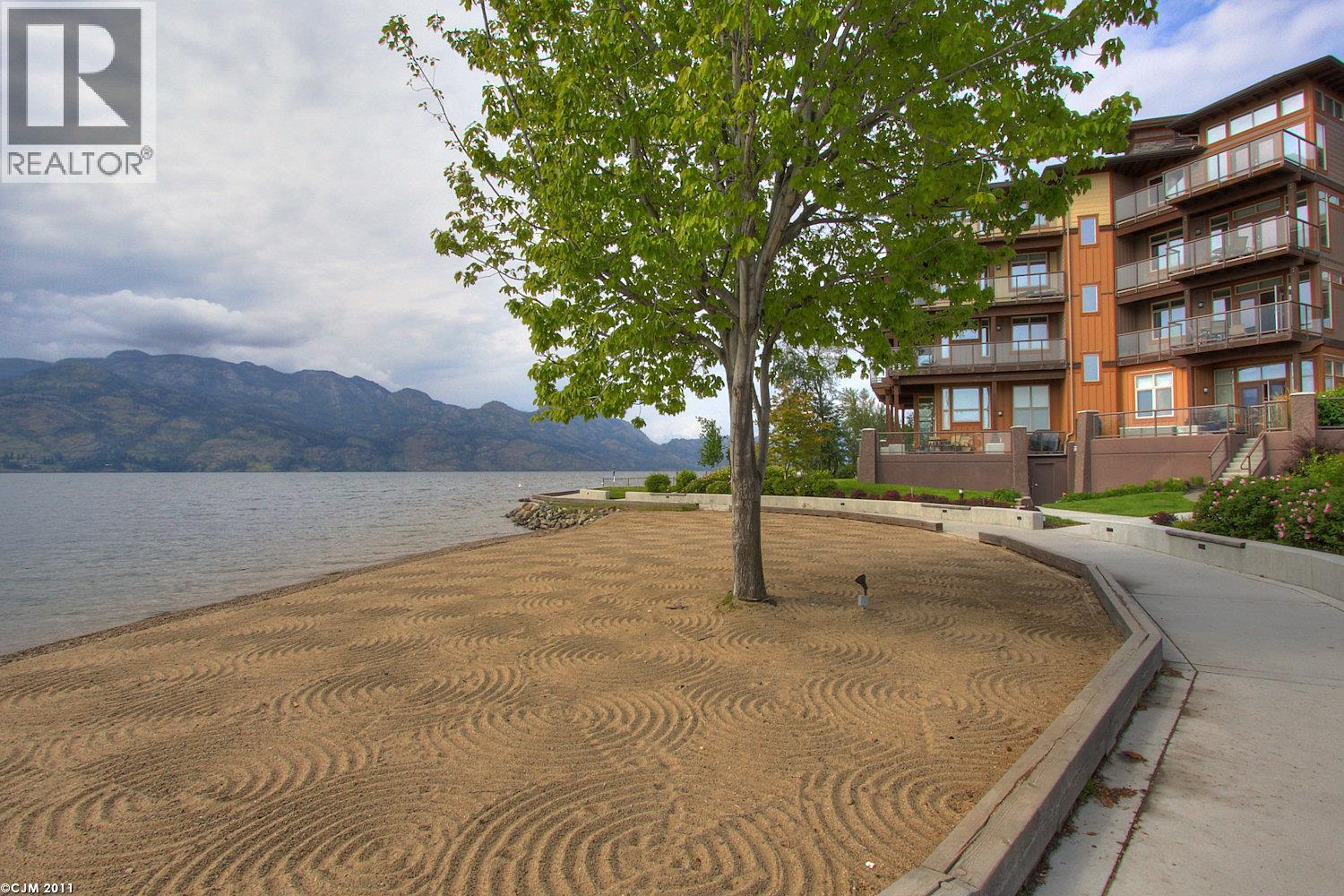 319 4205 Gellatly Road, West Kelowna