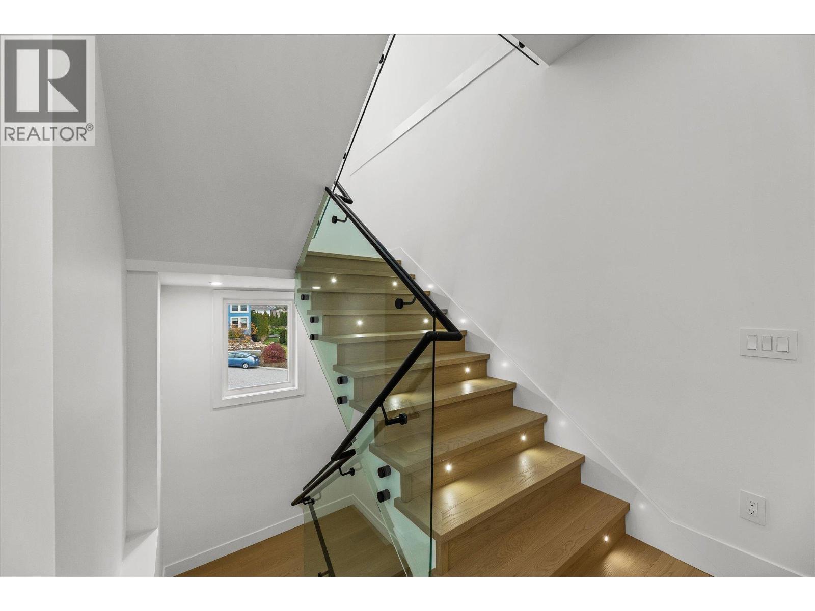  266 Ranchhill Court, Kelowna