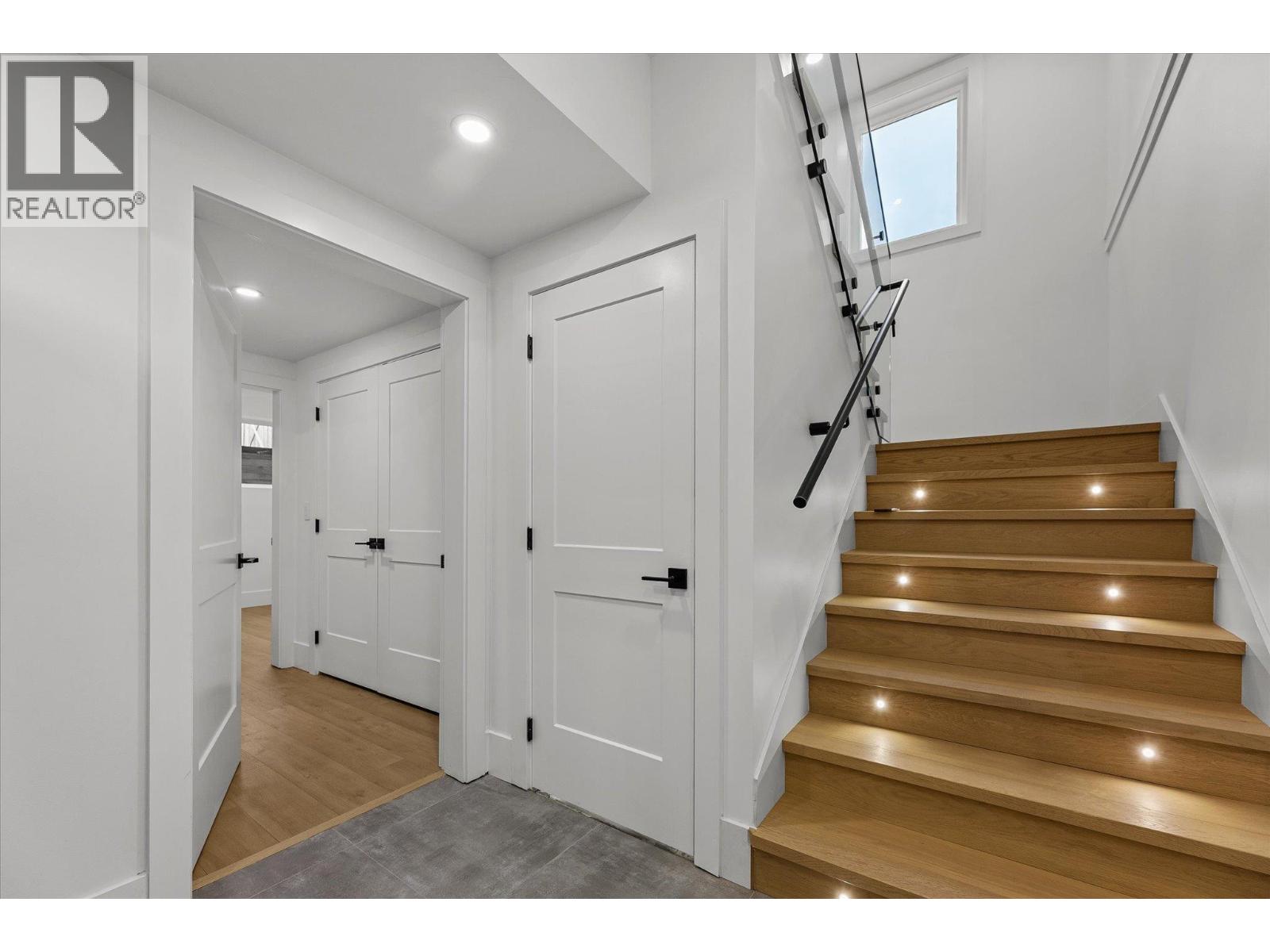  266 Ranchhill Court, Kelowna