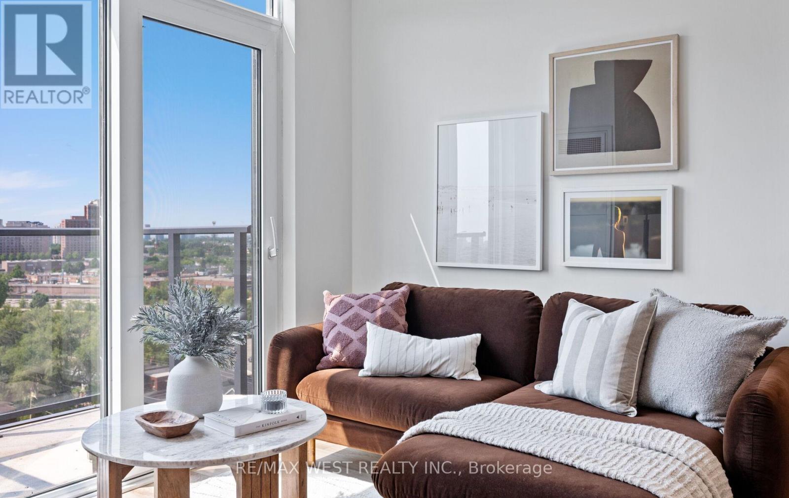 1808 St Clair Avenue West 1103