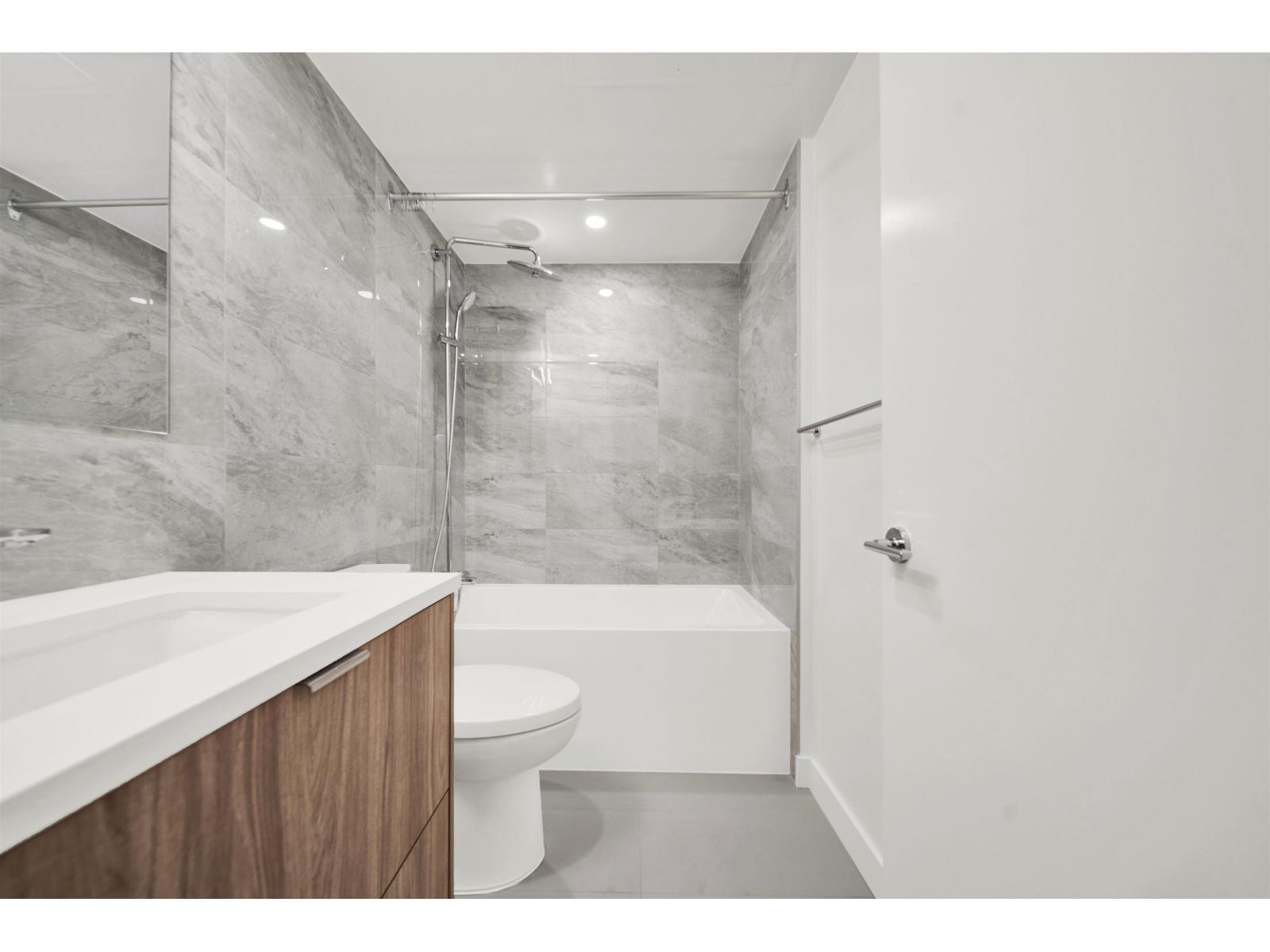 2101 13675 107A AVENUE, Surrey