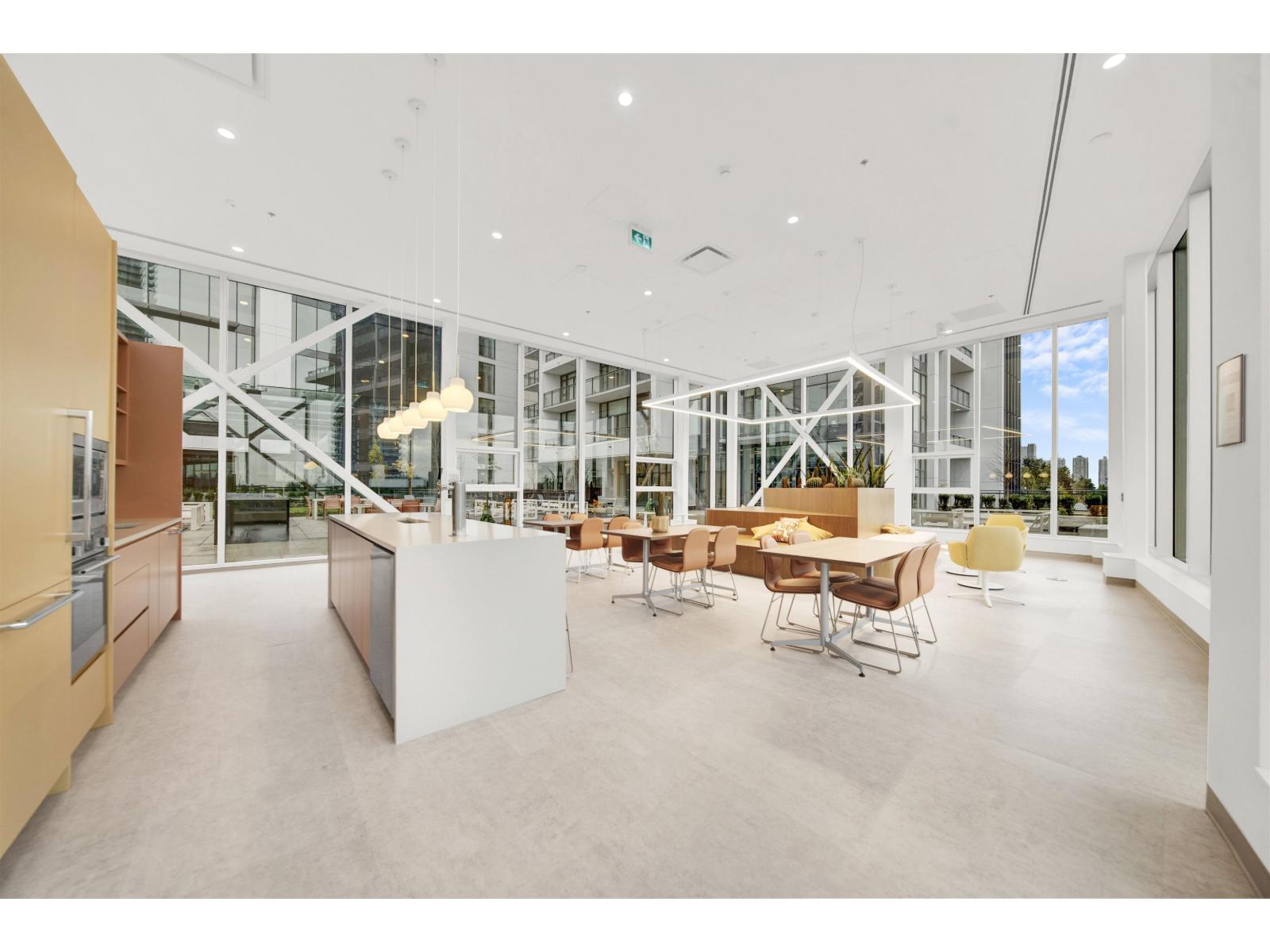 2101 13675 107A AVENUE, Surrey