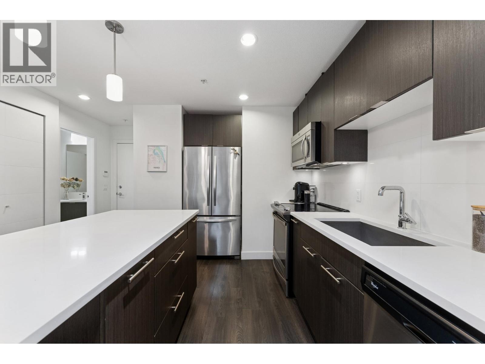 123 723 W 3RD STREET, North Vancouver