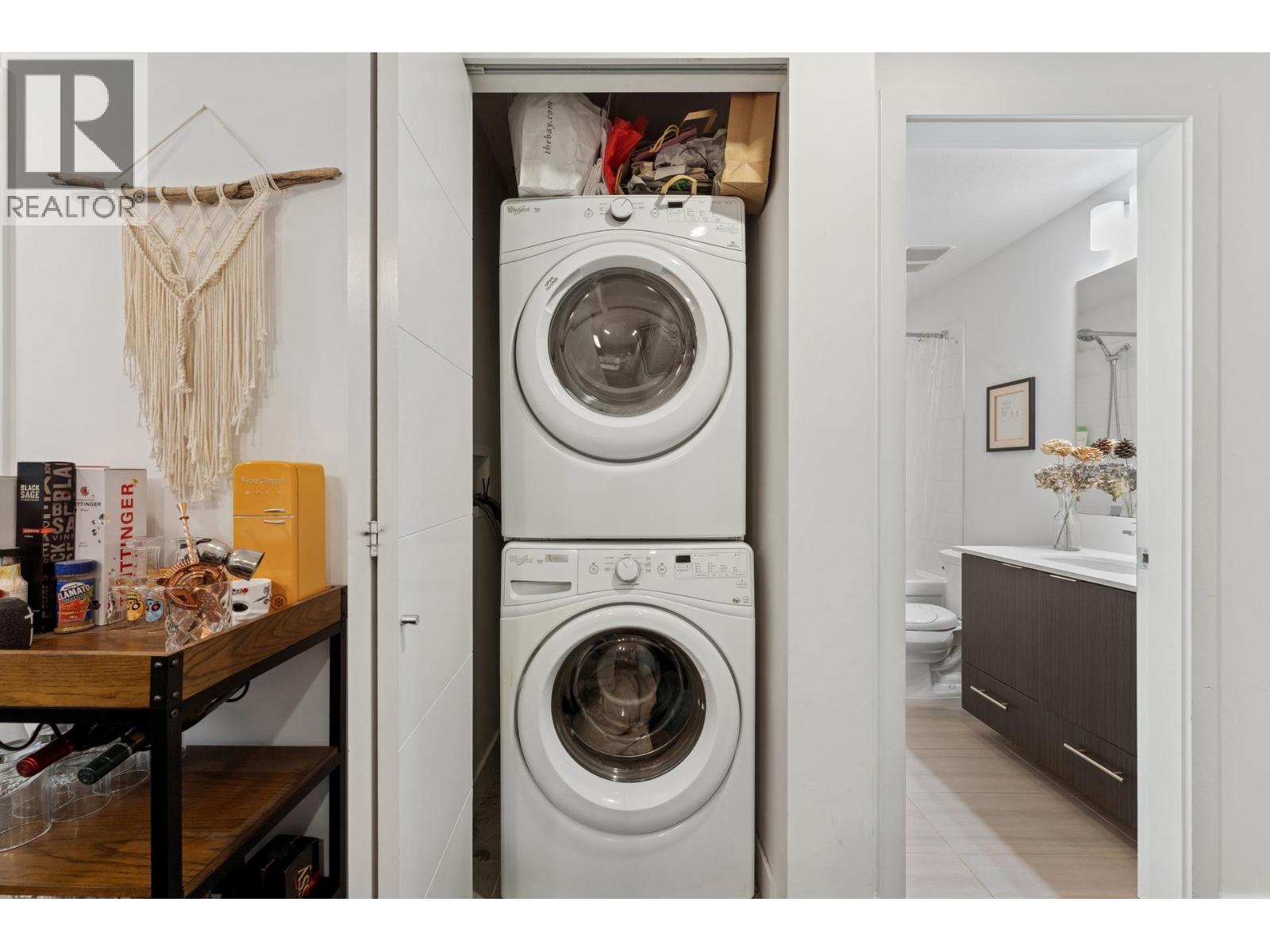 123 723 W 3RD STREET, North Vancouver