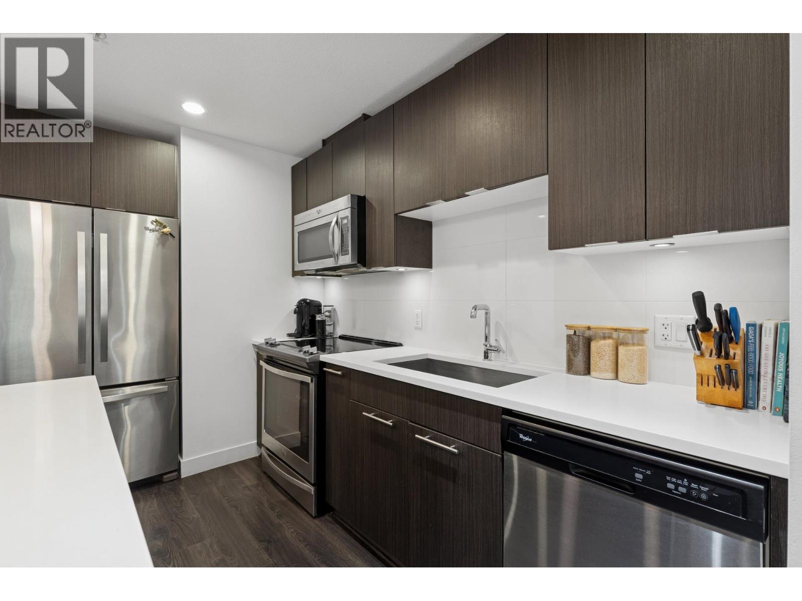 123 723 W 3RD STREET, North Vancouver