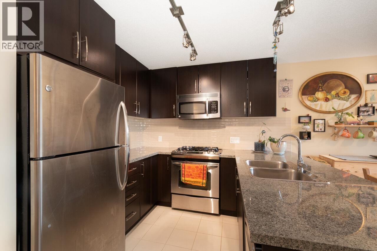 2207 660 NOOTKA WAY, Port Moody