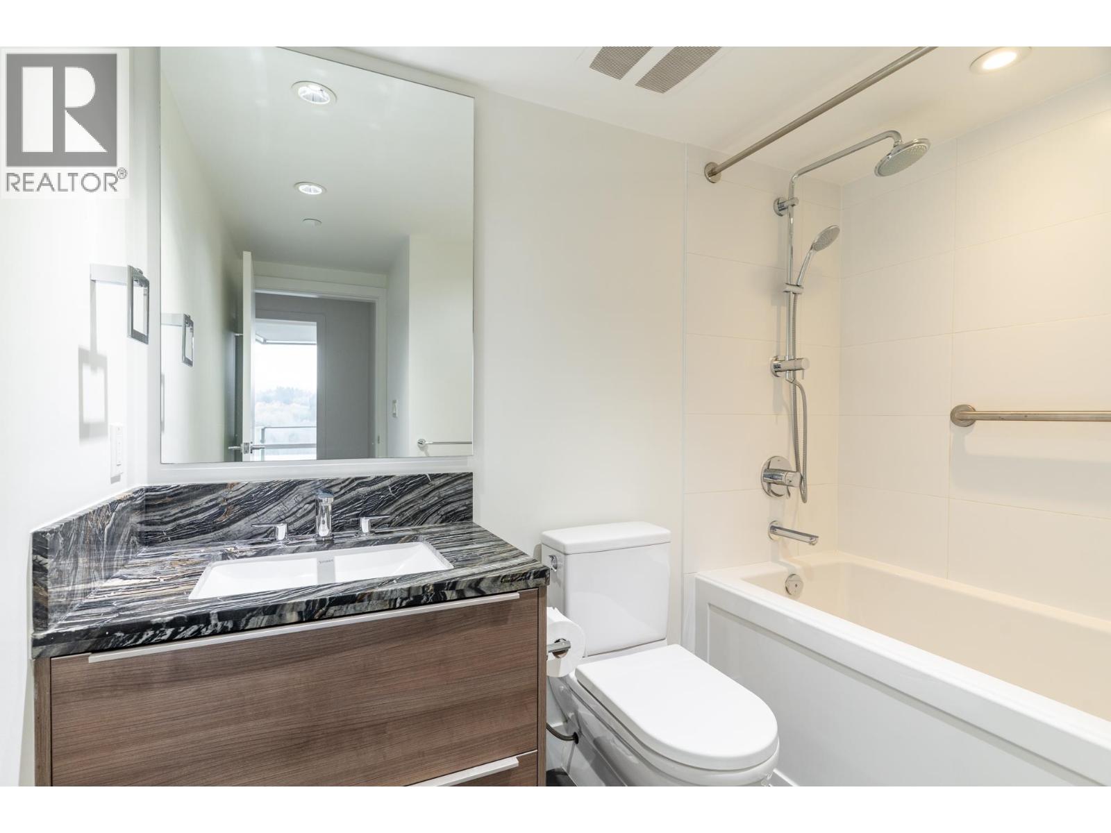 1501 1550 FERN STREET, North Vancouver