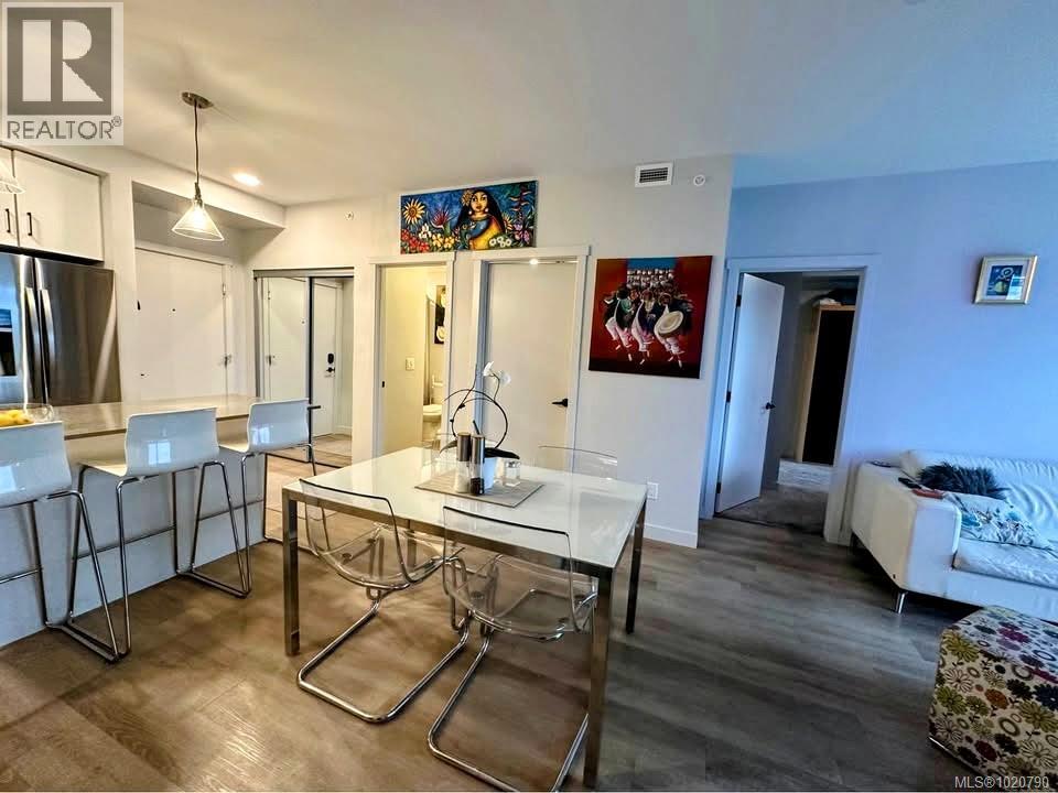 606 2465 Gateway Rd, Langford