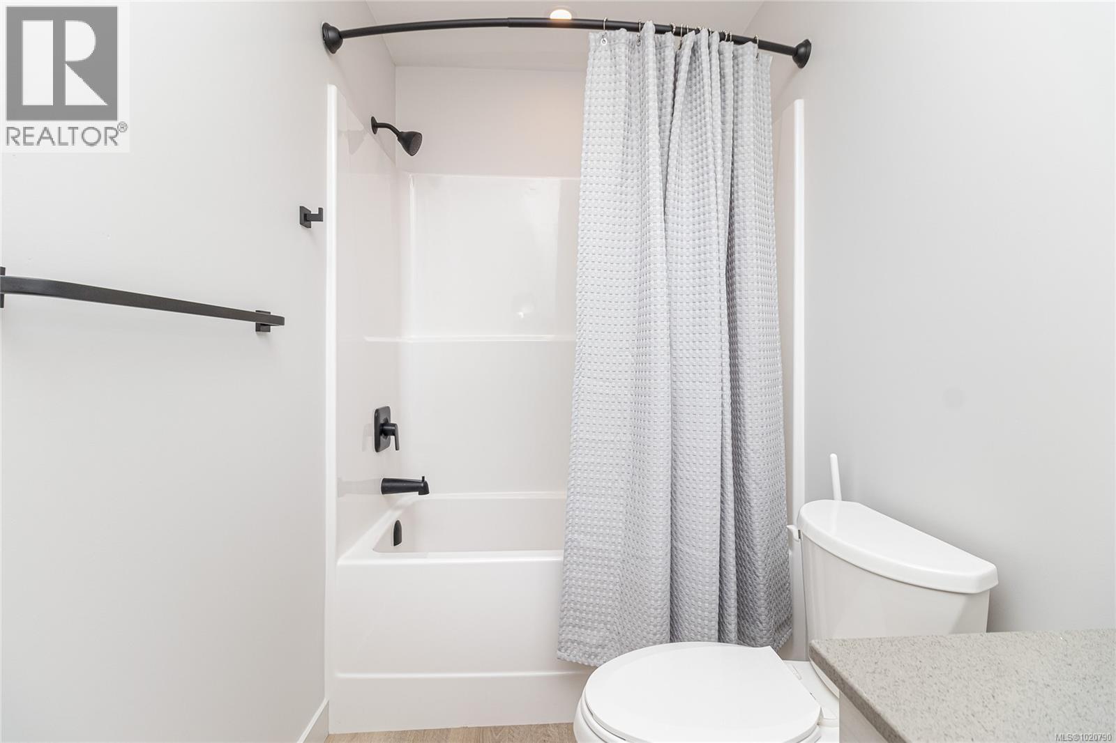 606 2465 Gateway Rd, Langford