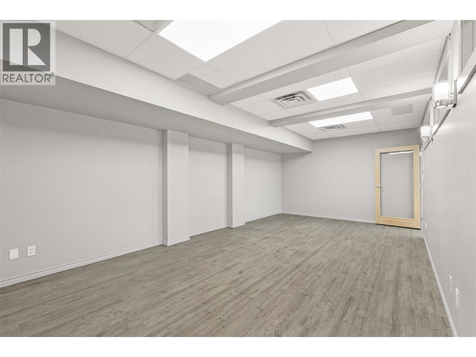 C 921 LAVAL Crescent, Kamloops