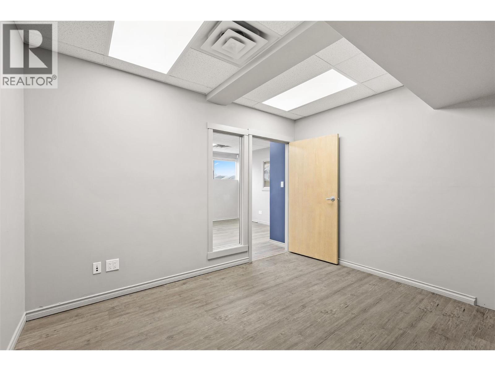 C 921 LAVAL Crescent, Kamloops