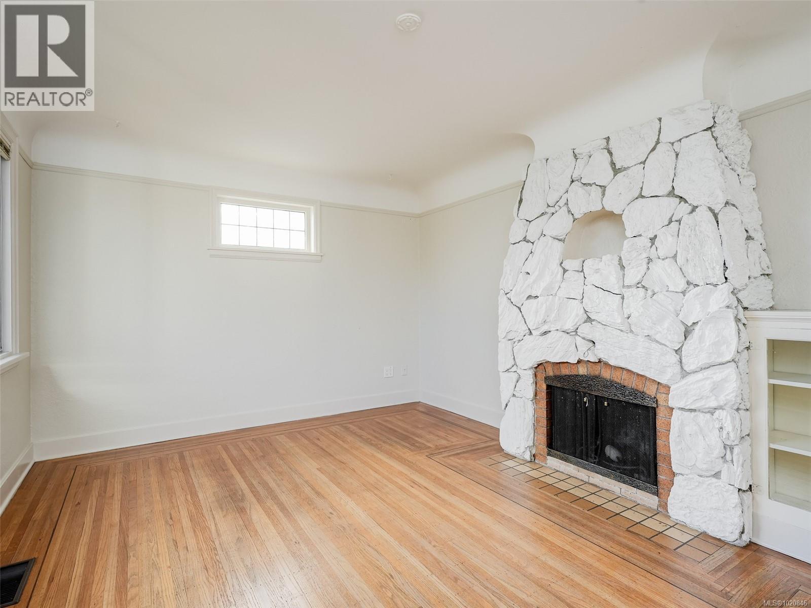  3048 Earl Grey Street, Saanich