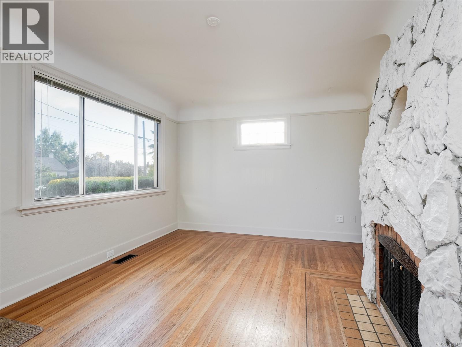  3048 Earl Grey Street, Saanich