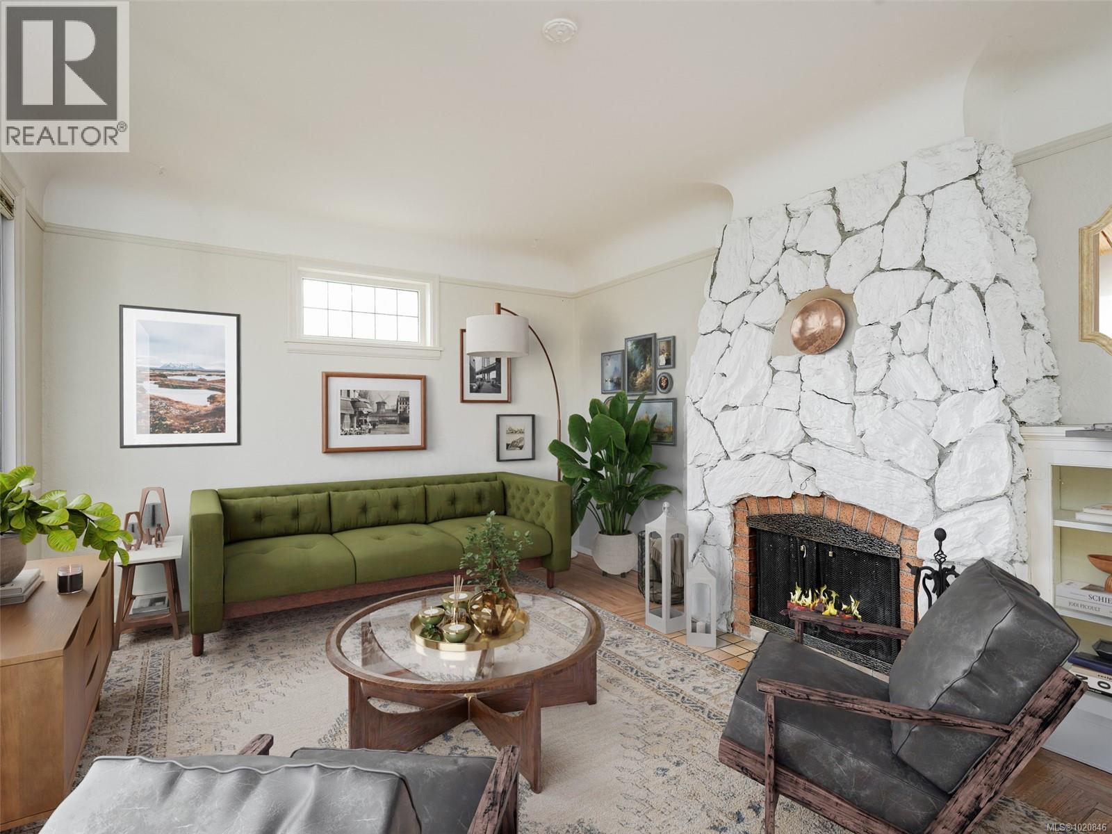  3048 Earl Grey Street, Saanich