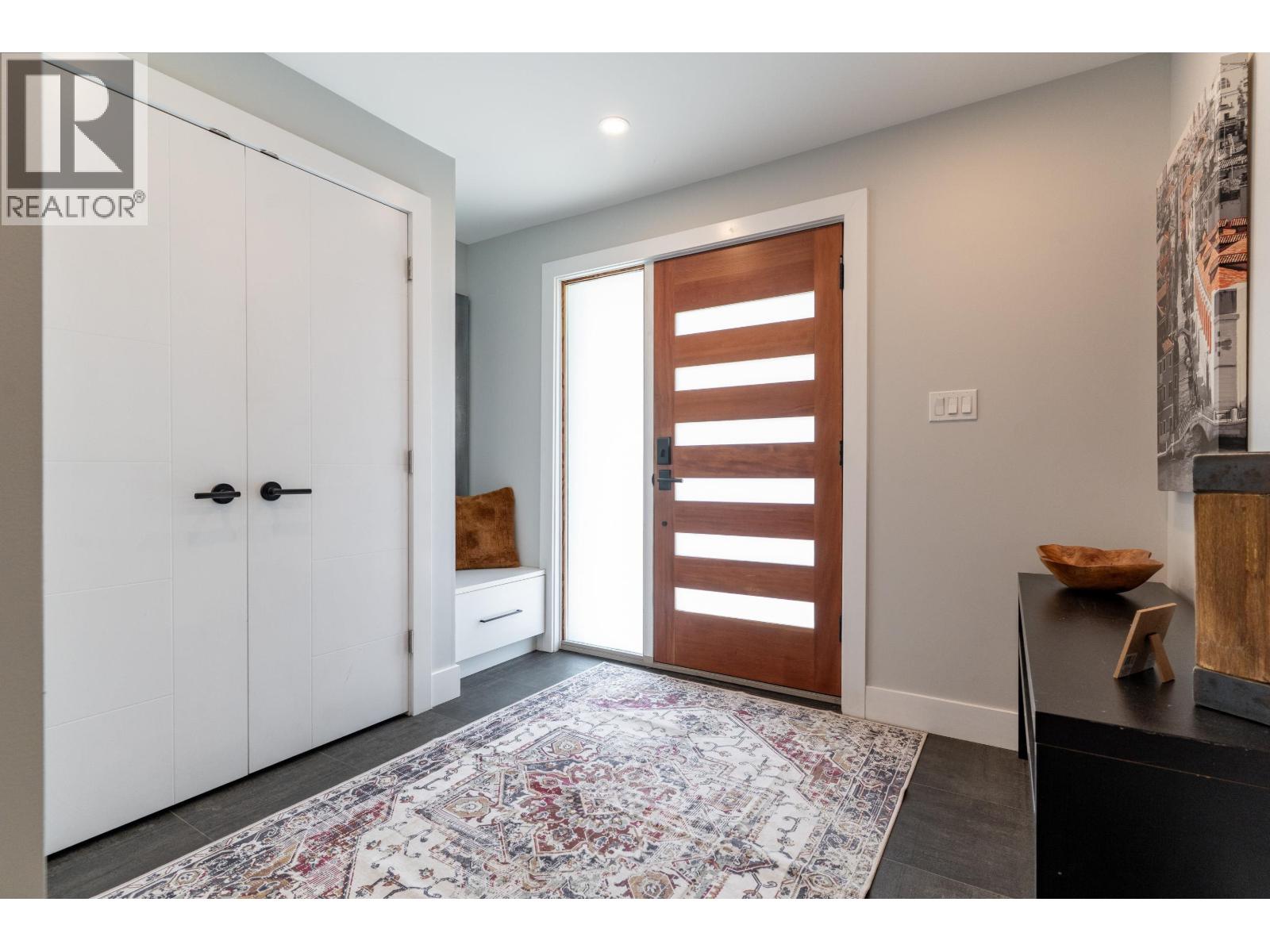 5365 MAPLE Crescent, Delta