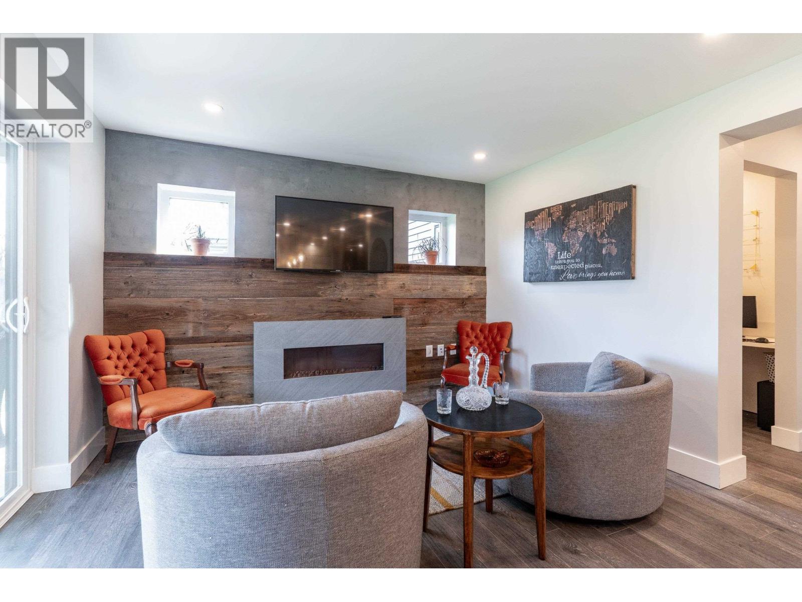 5365 MAPLE Crescent, Delta