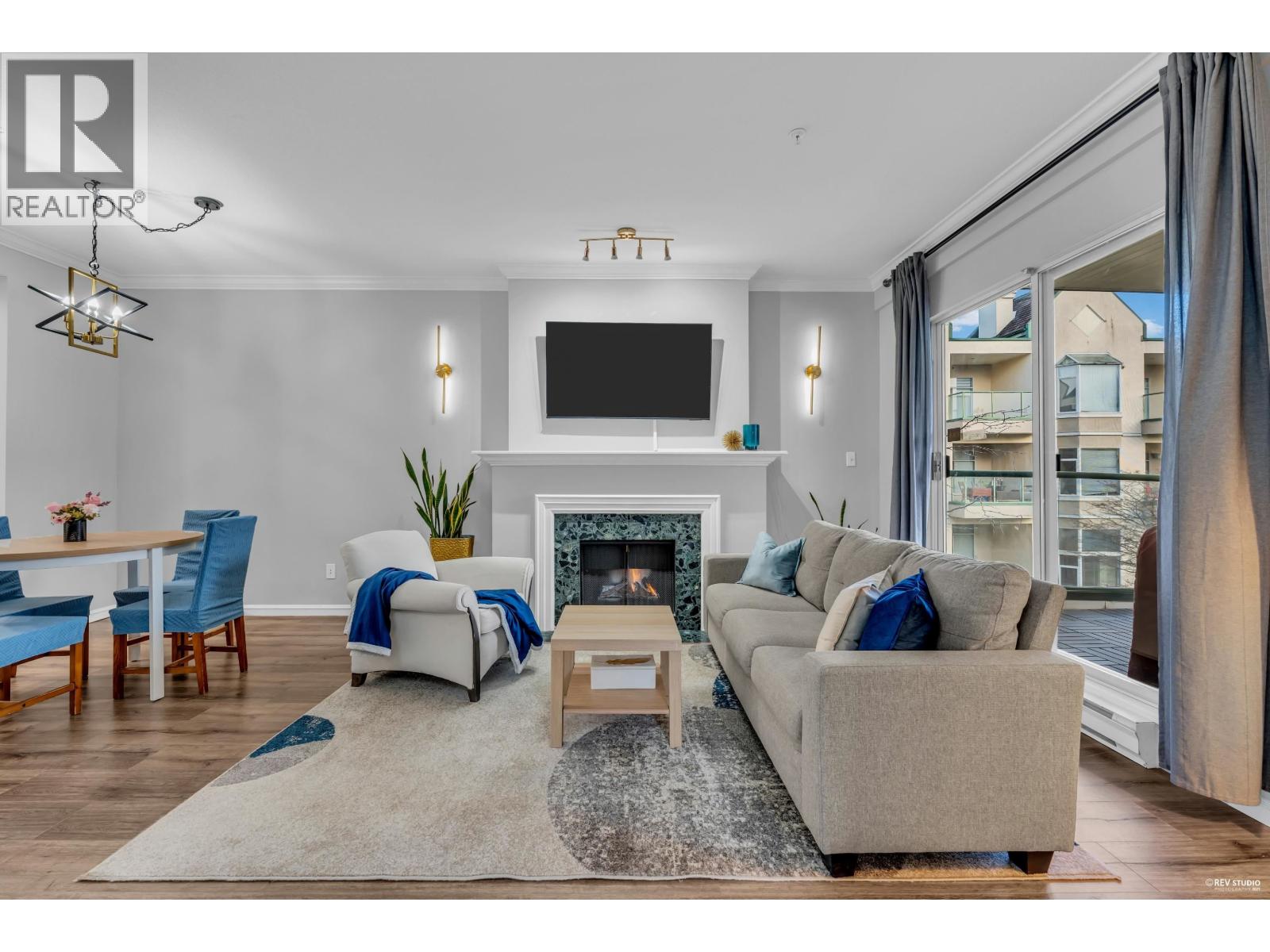 217 7633 ST. ALBANS ROAD, Richmond