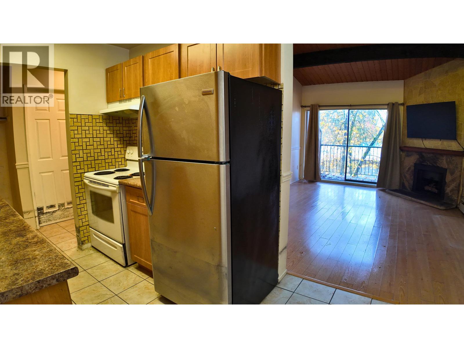 309 9101 HORNE STREET, Burnaby