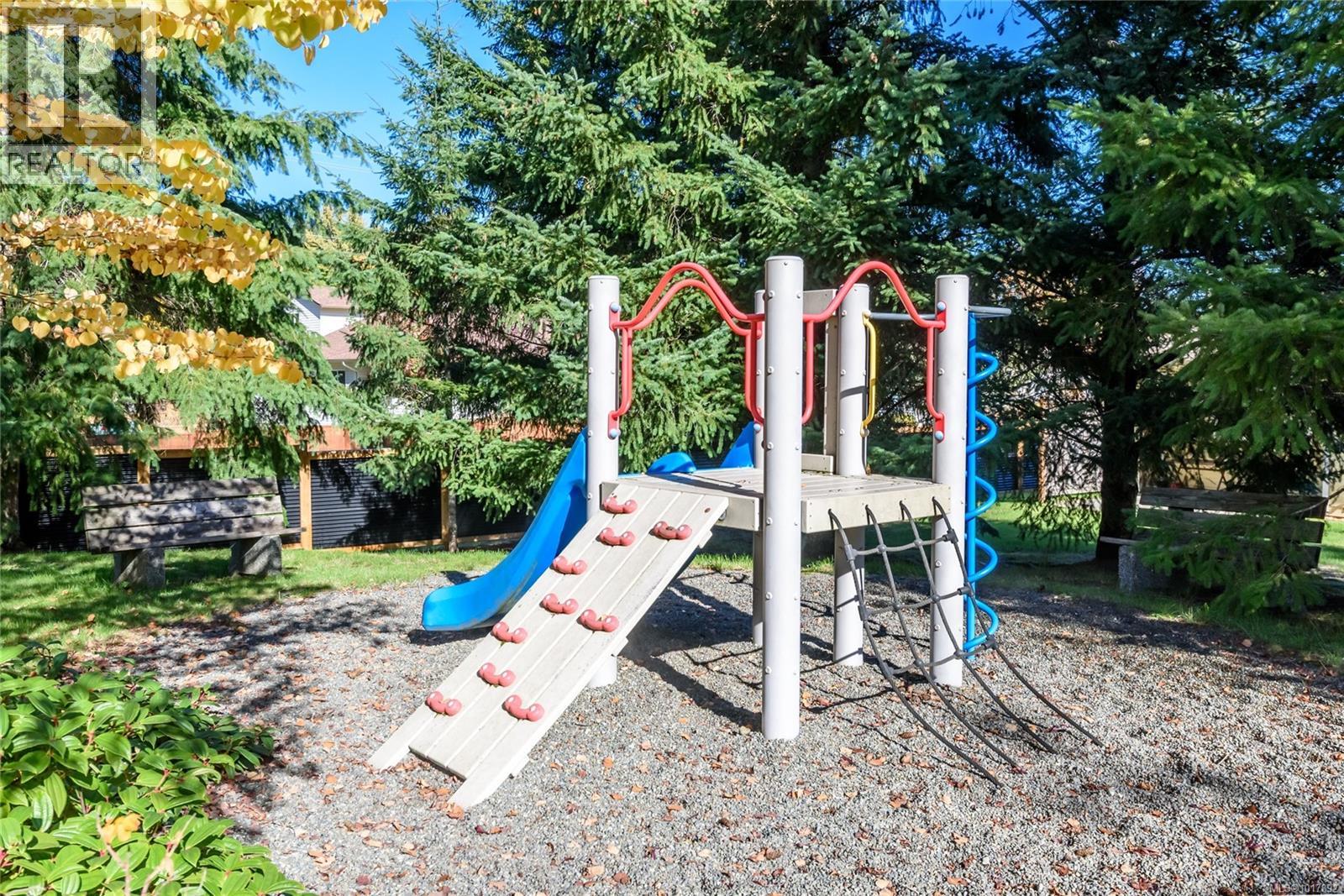 40 2728 1st St, Courtenay