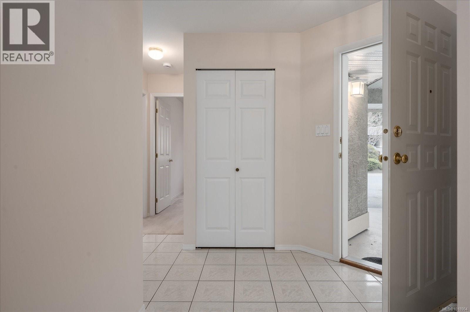 6081 Pleasant Valley Way, Nanaimo