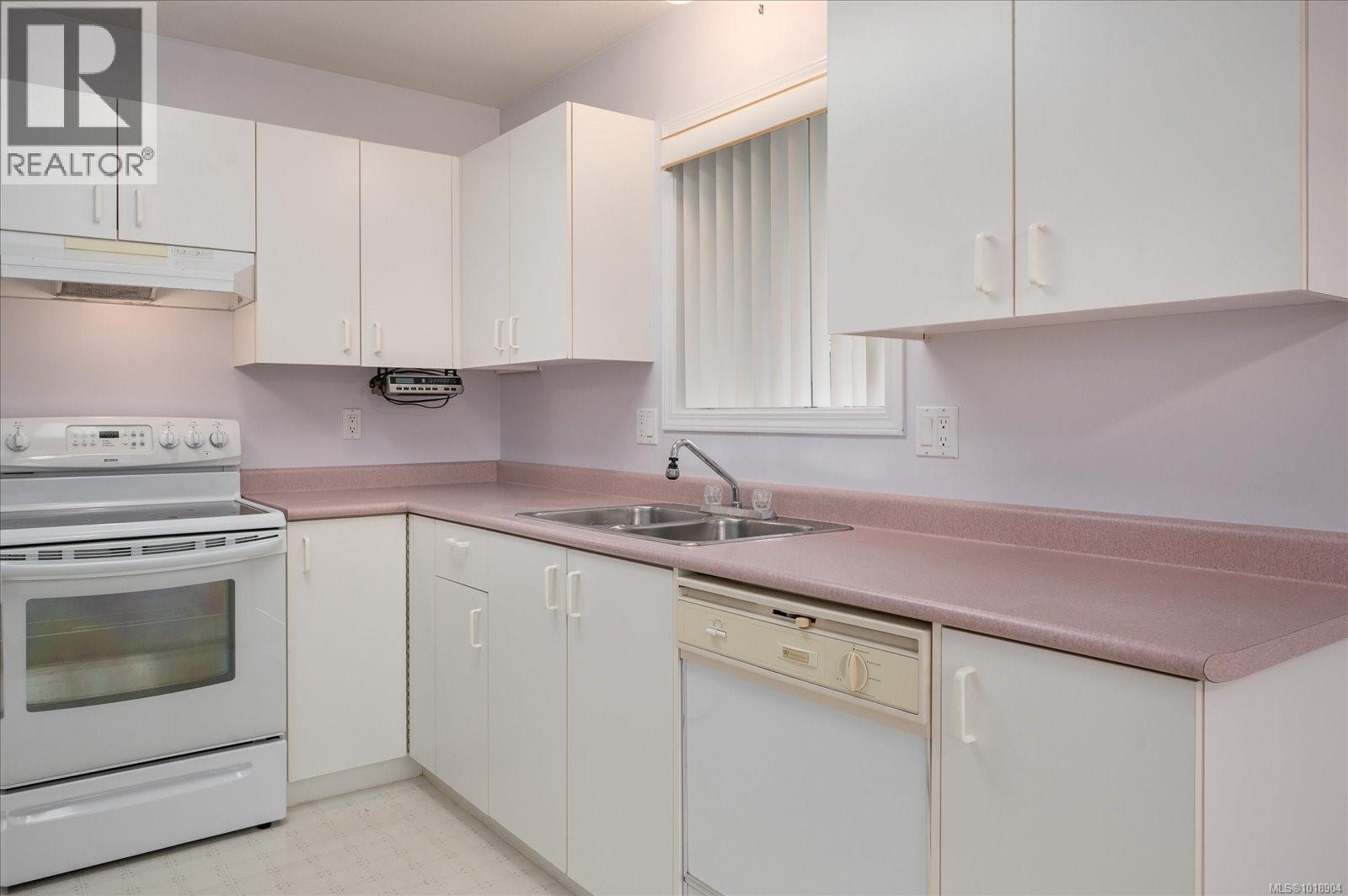 6081 Pleasant Valley Way, Nanaimo