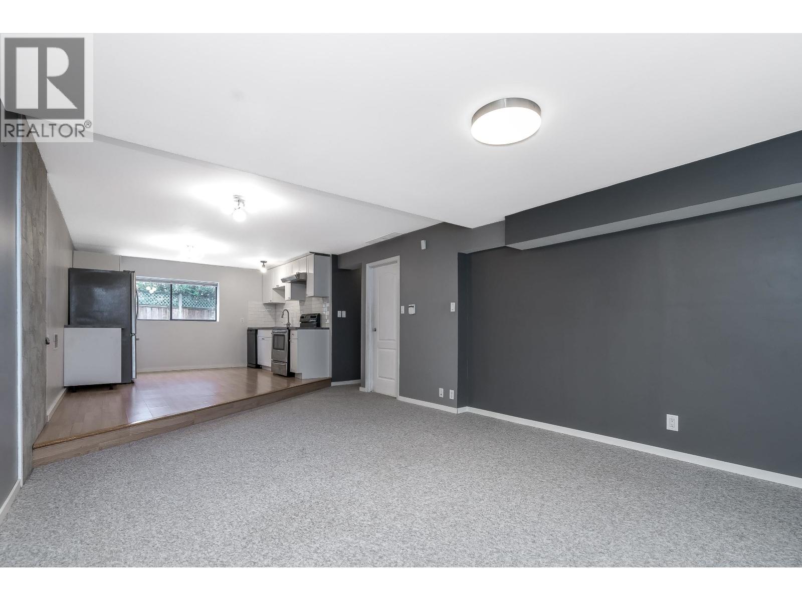 3924 VICTORIA PLACE, Port Coquitlam