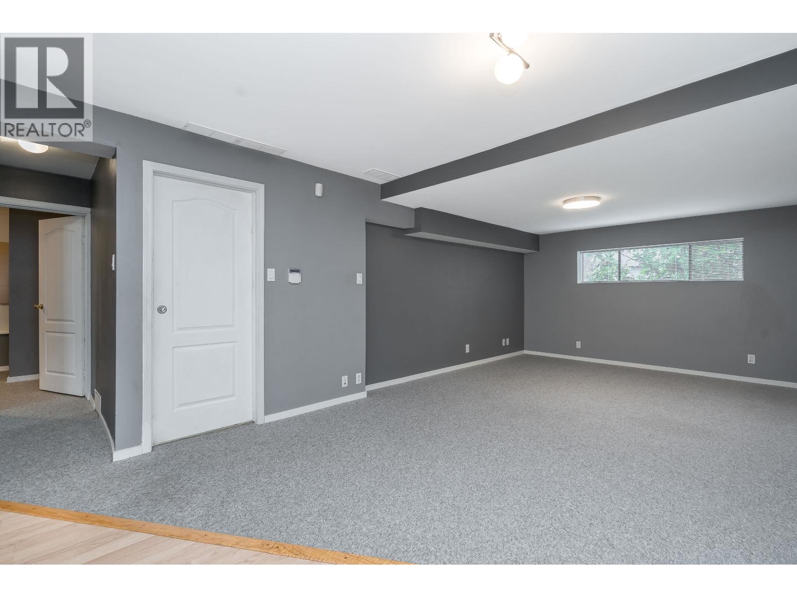 3924 VICTORIA PLACE, Port Coquitlam