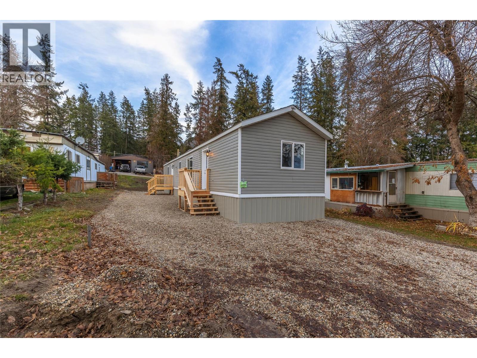 51 6588 97A Highway, Enderby