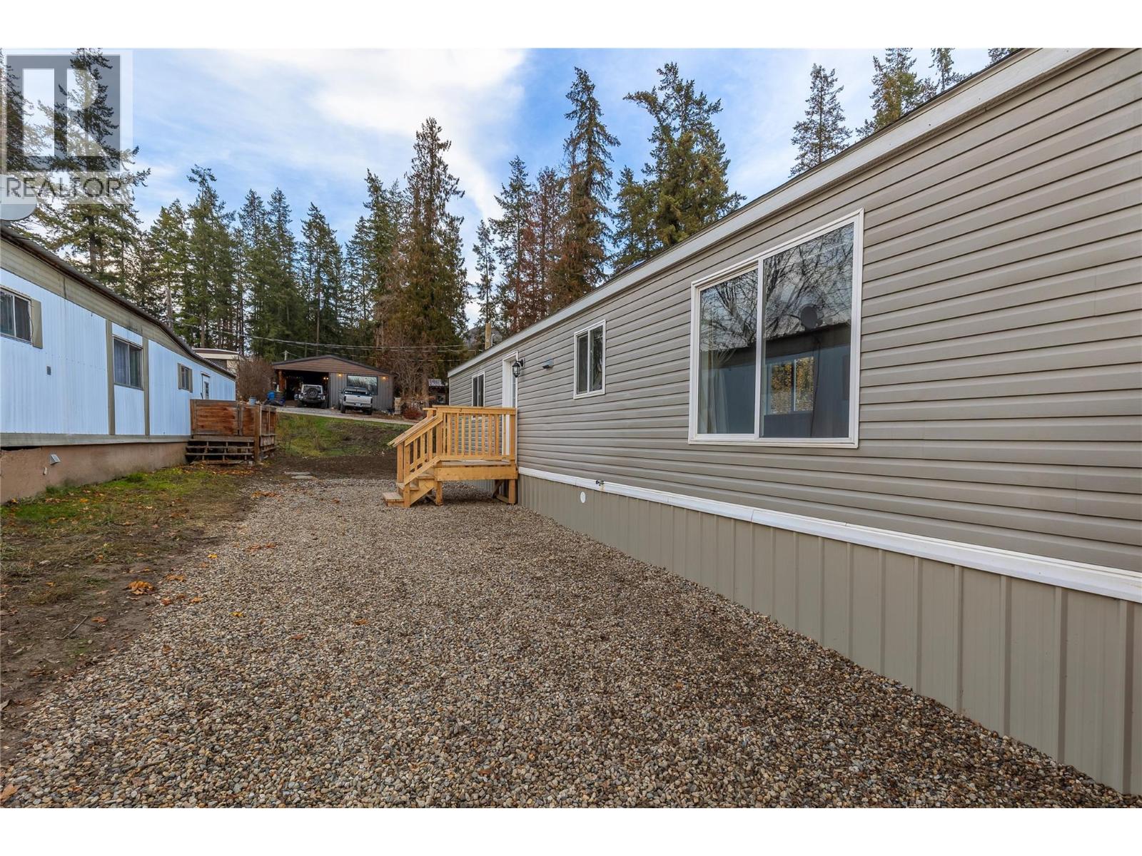 51 6588 97A Highway, Enderby