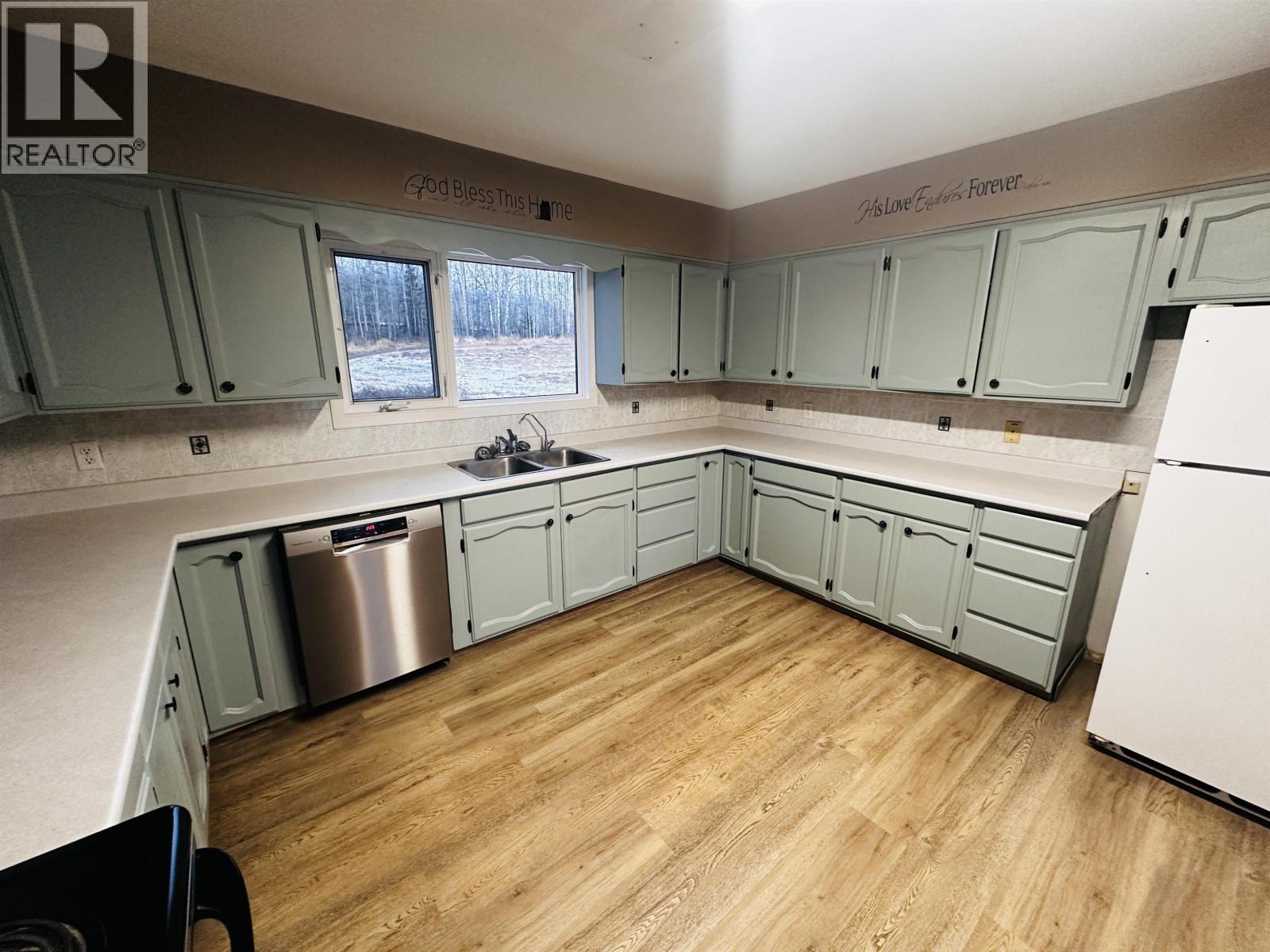 298 PIONEER Way, Burns Lake