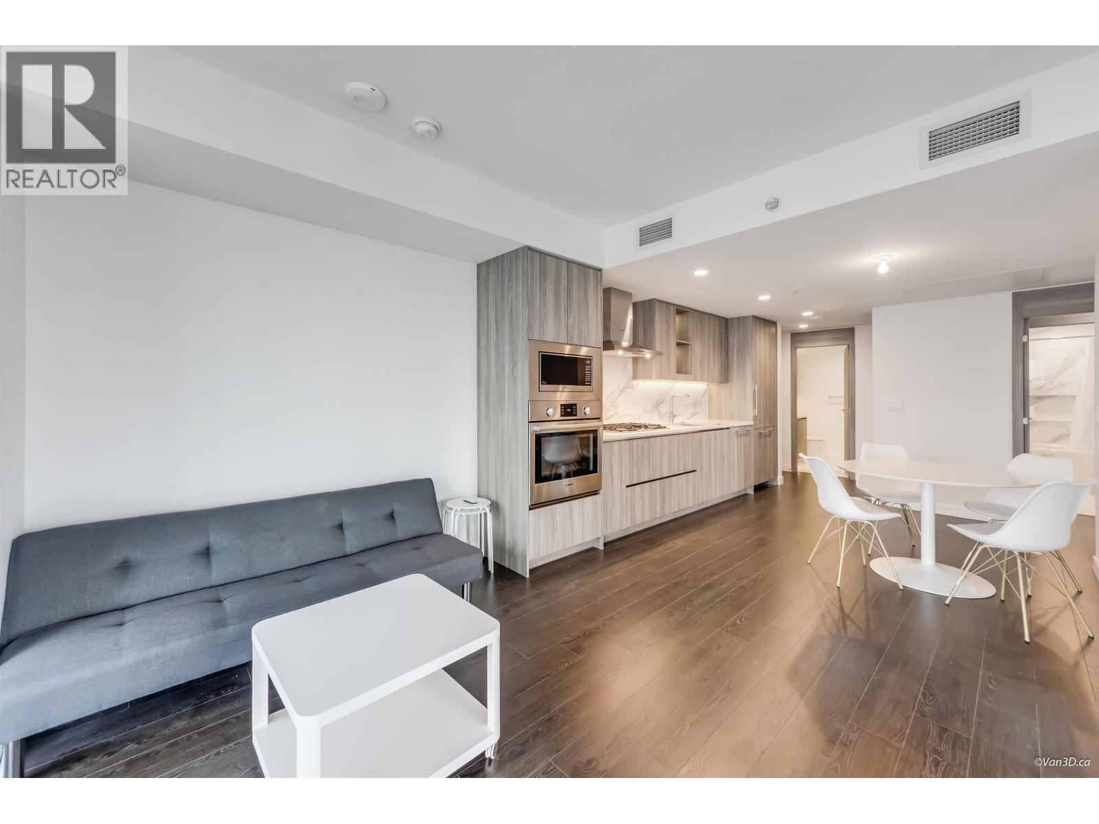 709 4880 LOUGHEED HIGHWAY, Burnaby