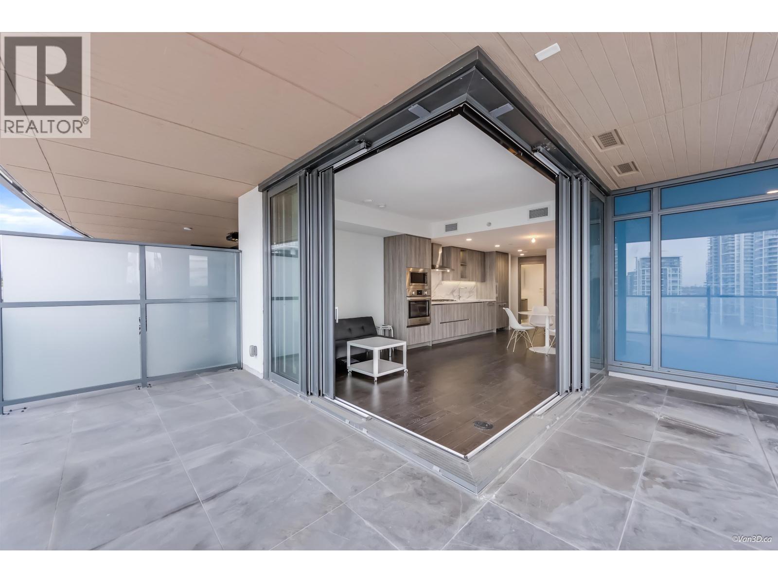 709 4880 LOUGHEED HIGHWAY, Burnaby