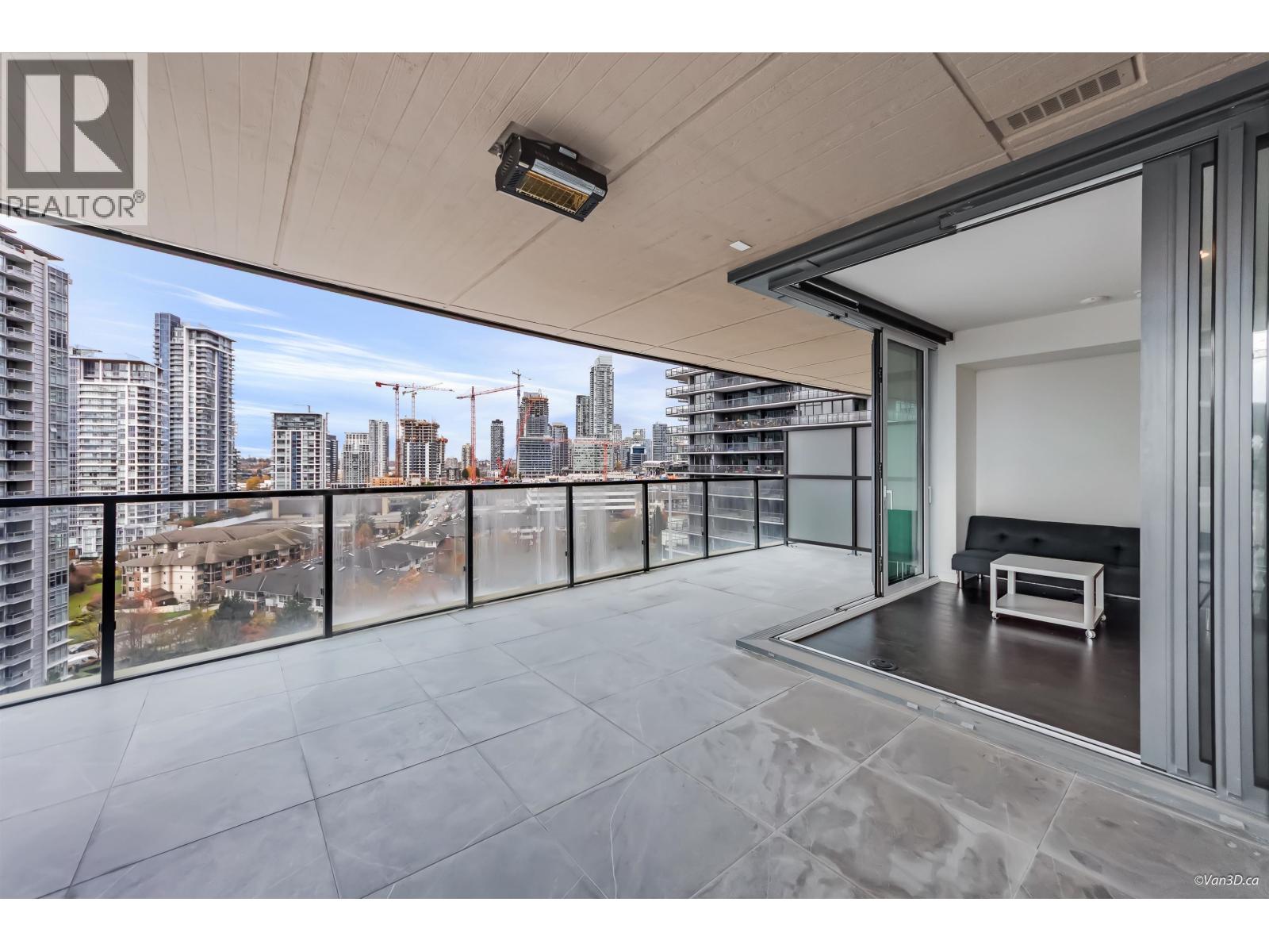 709 4880 LOUGHEED HIGHWAY, Burnaby