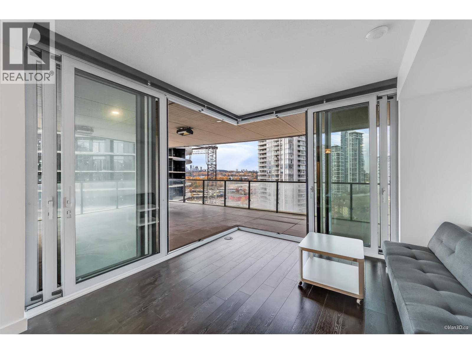 709 4880 LOUGHEED HIGHWAY, Burnaby