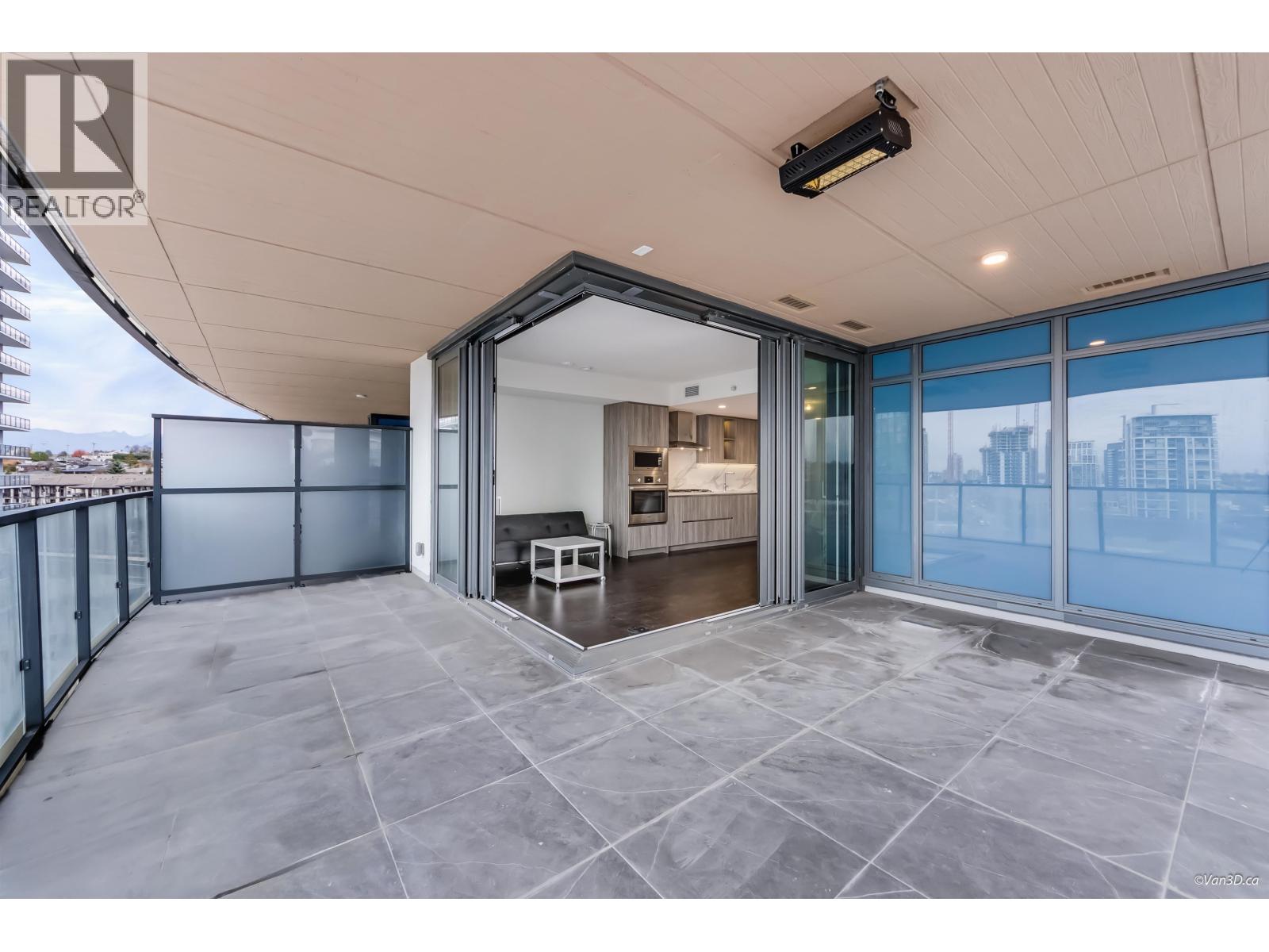 709 4880 LOUGHEED HIGHWAY, Burnaby