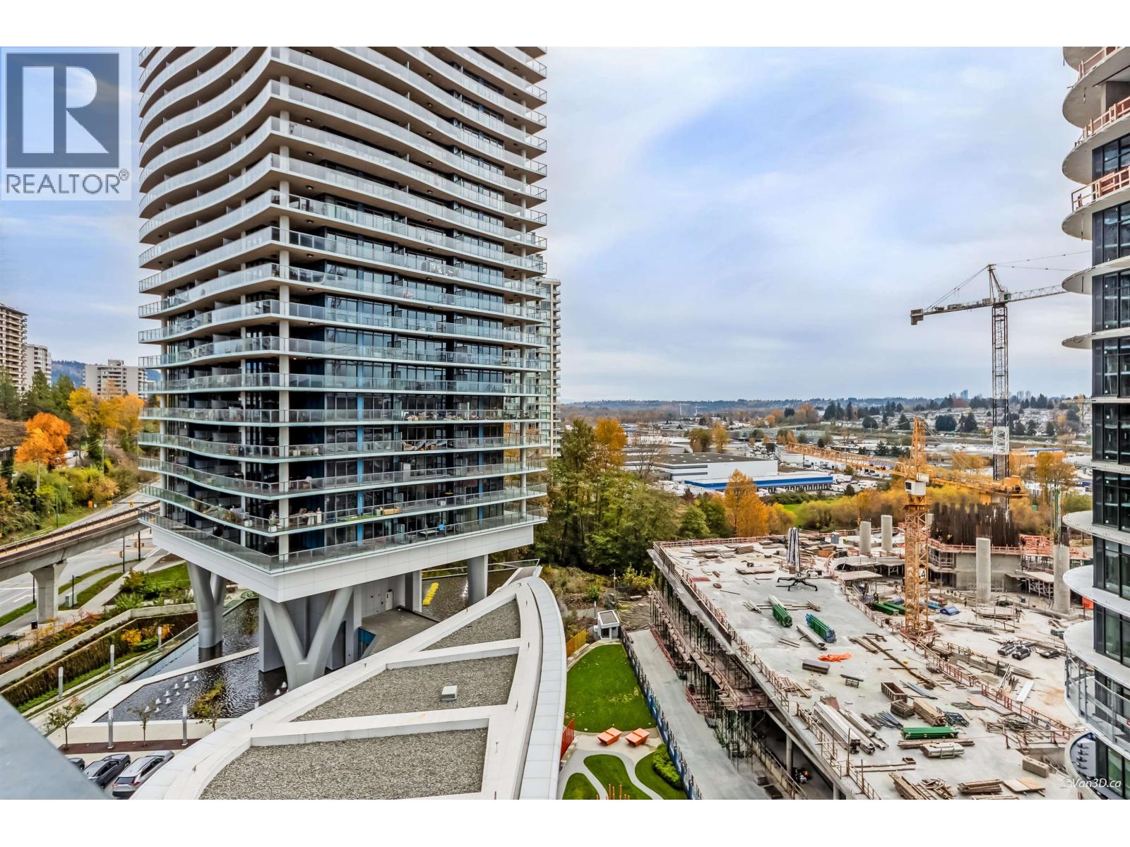 709 4880 LOUGHEED HIGHWAY, Burnaby