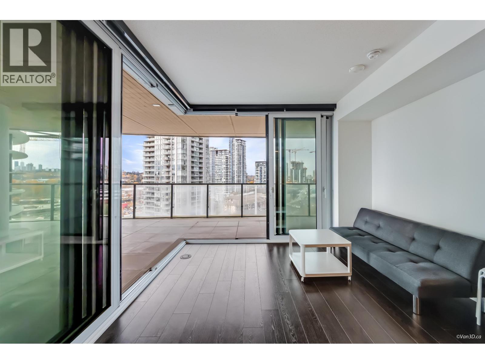 709 4880 LOUGHEED HIGHWAY, Burnaby