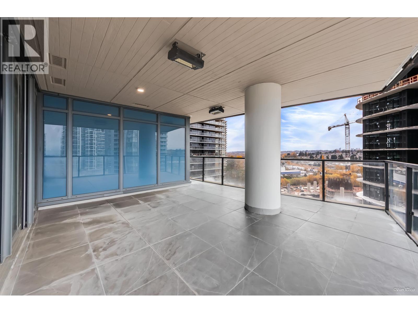 709 4880 LOUGHEED HIGHWAY, Burnaby