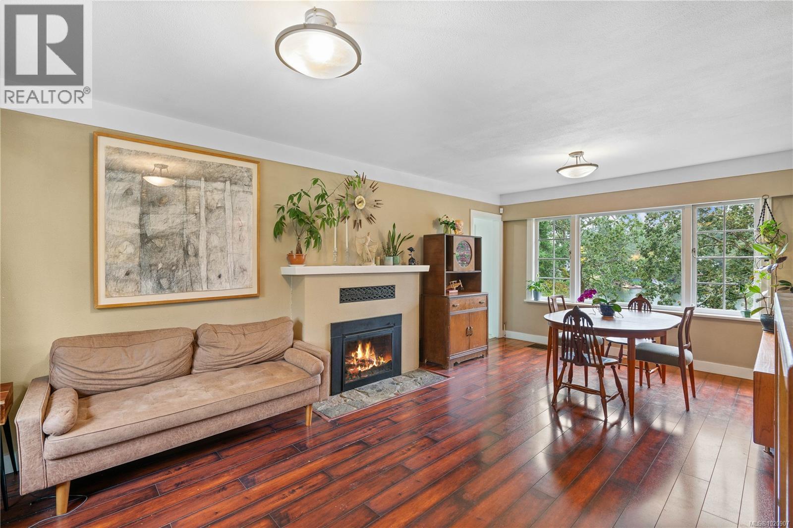  2868 Glenwood Avenue, Saanich