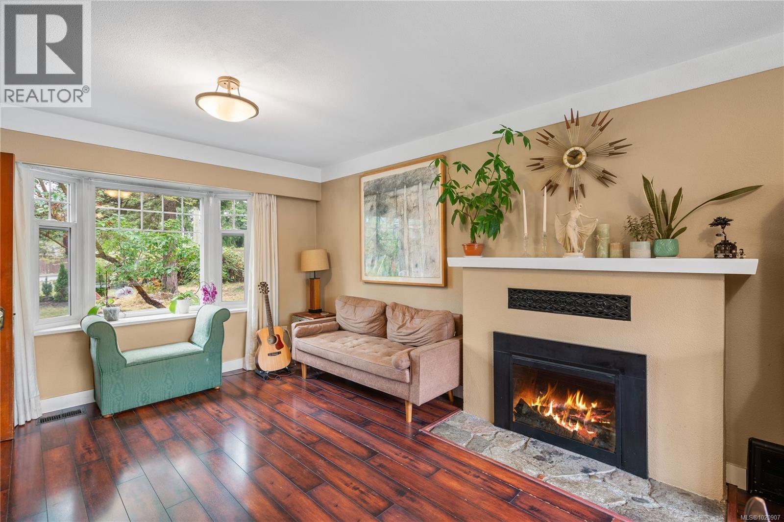  2868 Glenwood Avenue, Saanich