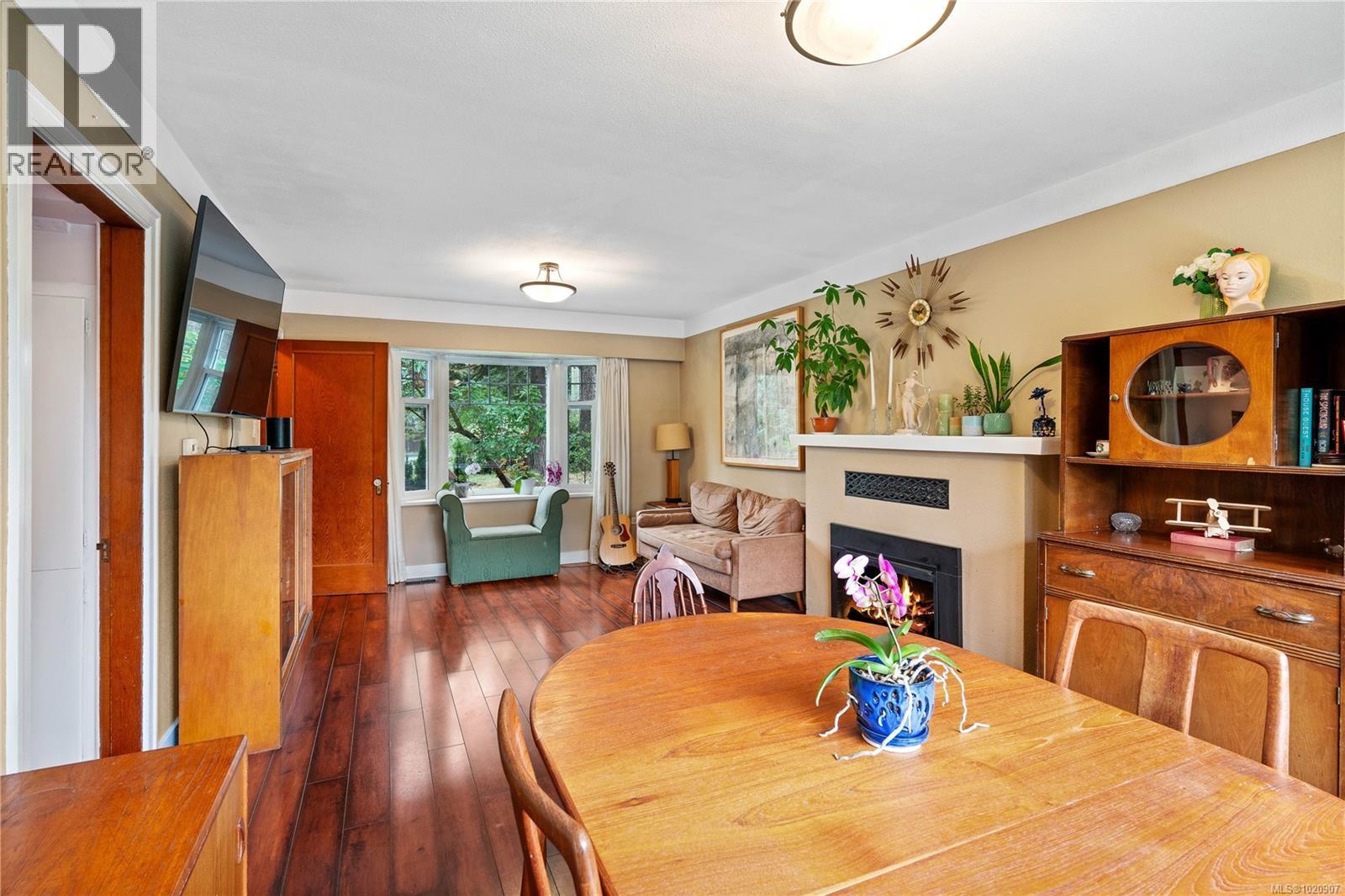  2868 Glenwood Avenue, Saanich