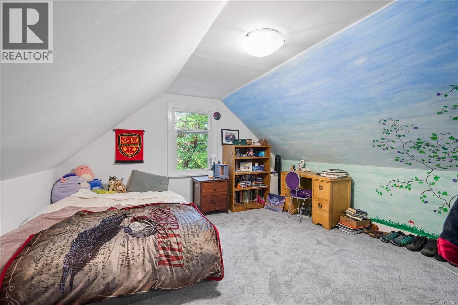  2868 Glenwood Avenue, Saanich