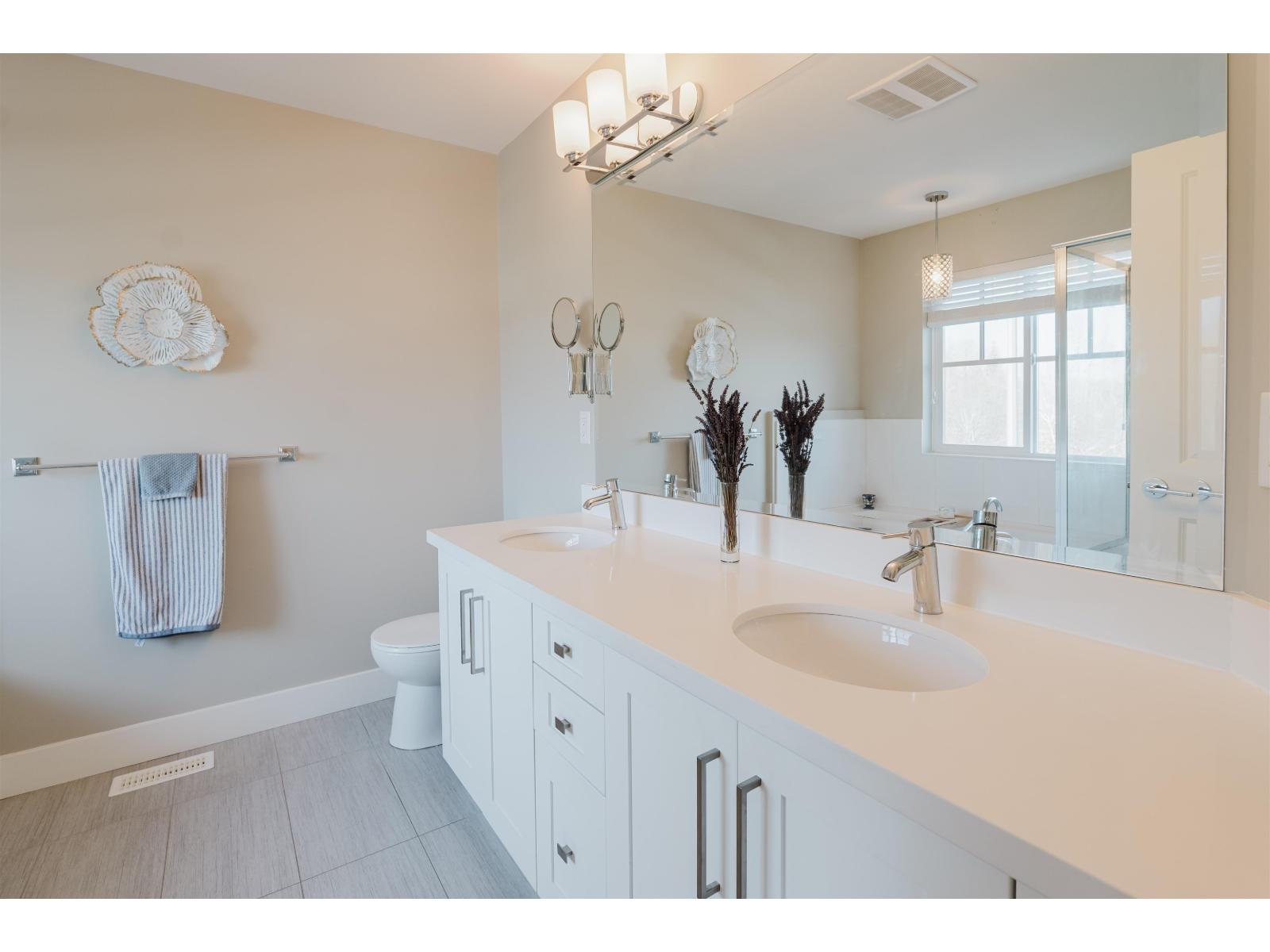 27032 35B AVENUE, Langley