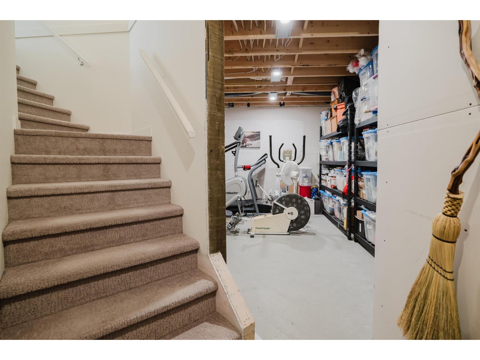 27032 35B AVENUE, Langley