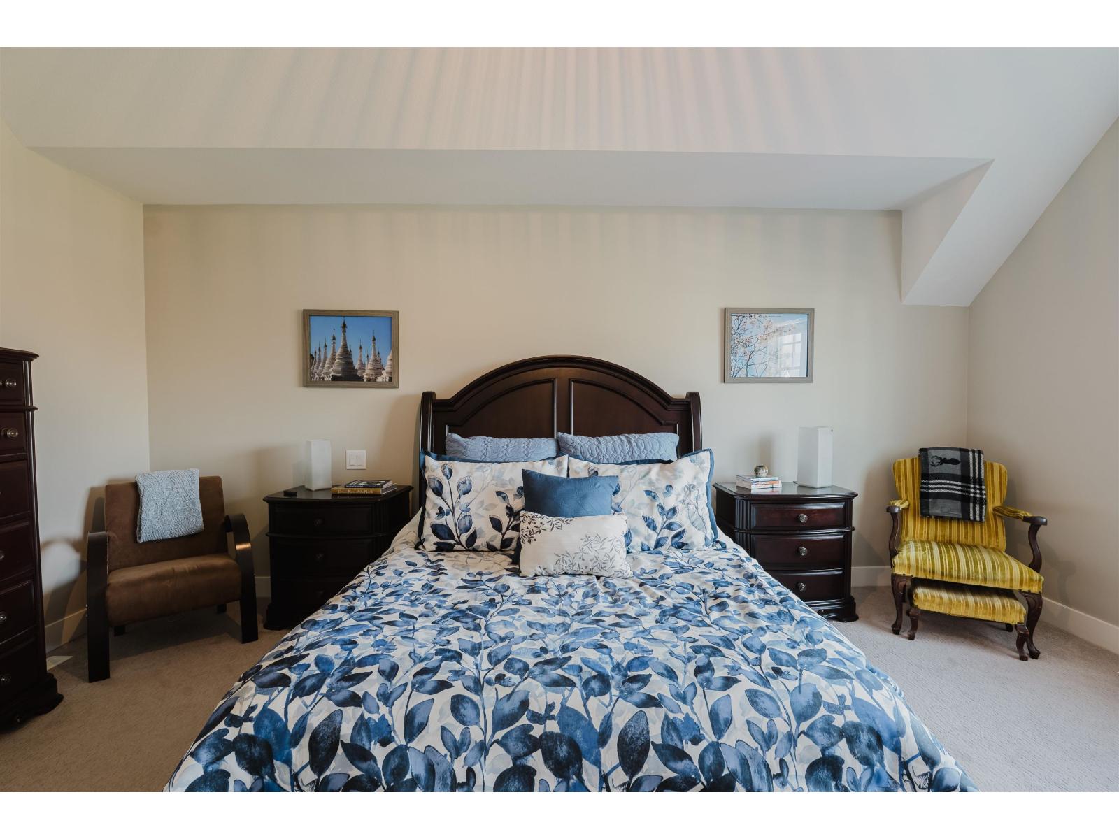 27032 35B AVENUE, Langley