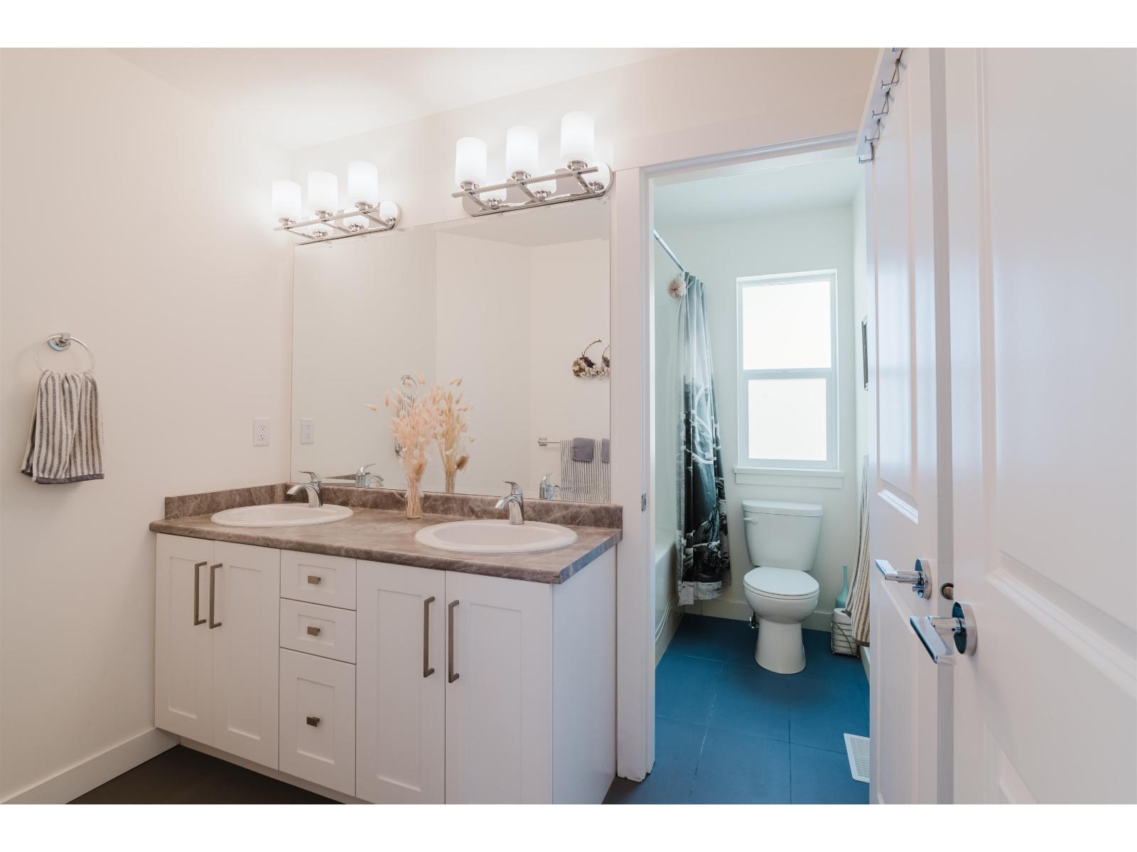 27032 35B AVENUE, Langley