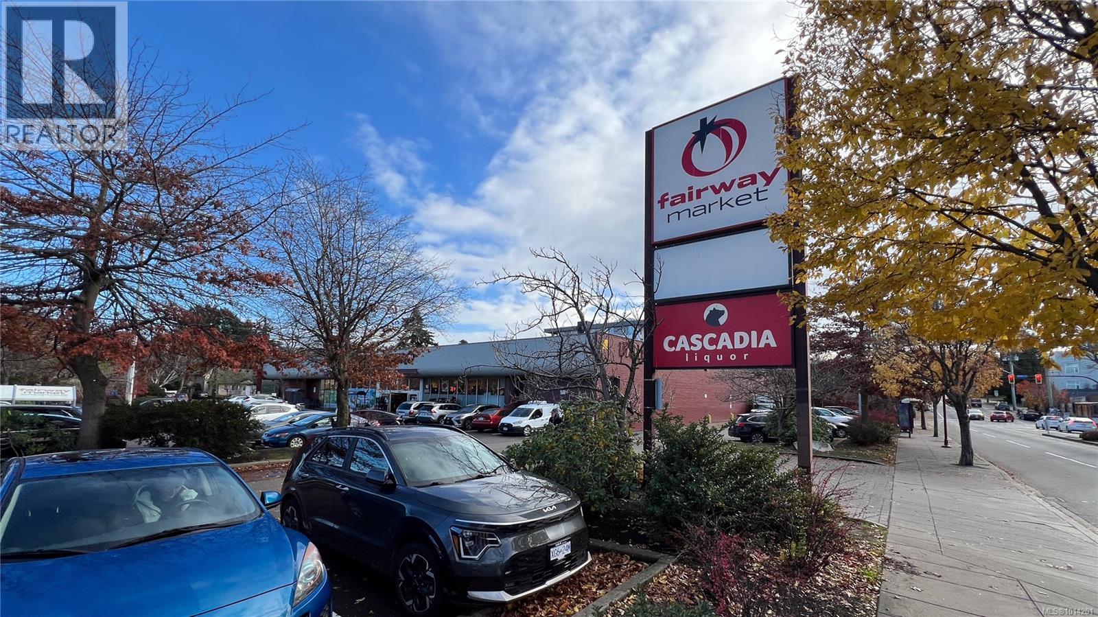 407 1055 Hillside Ave, Victoria