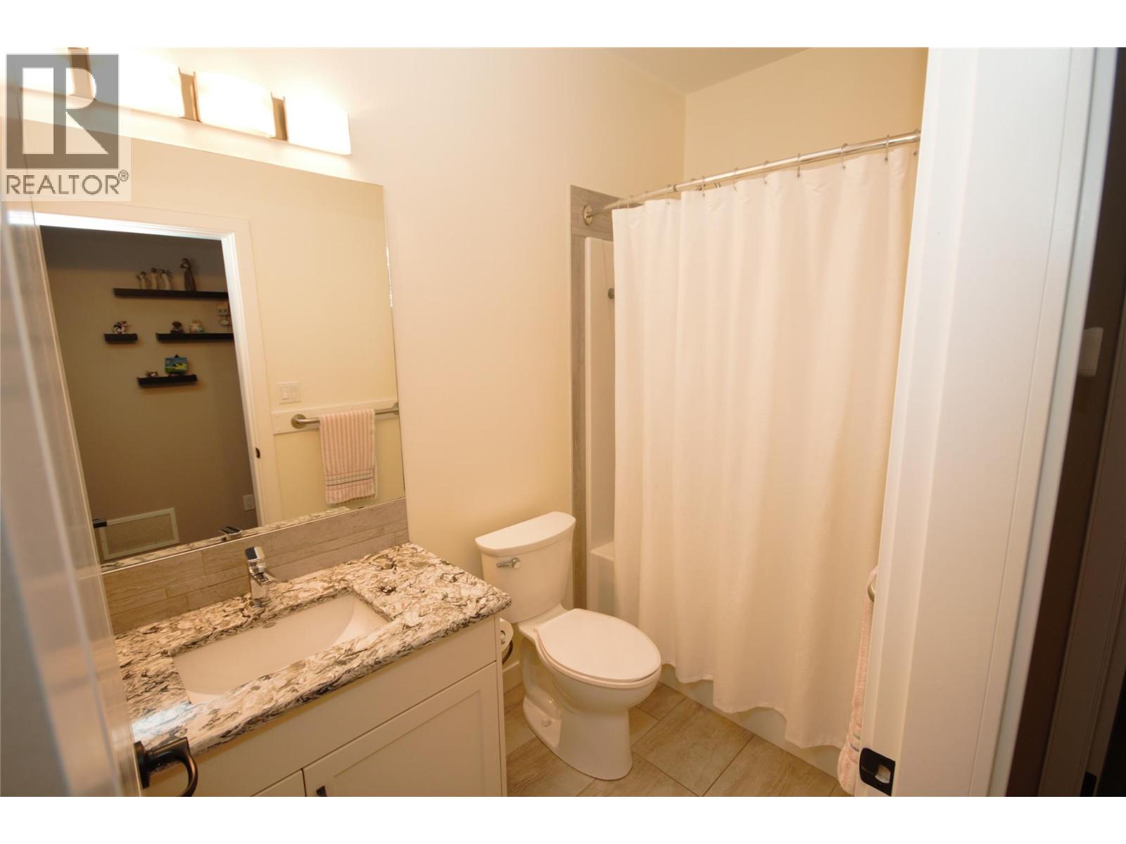 131 Willows Place, Oliver