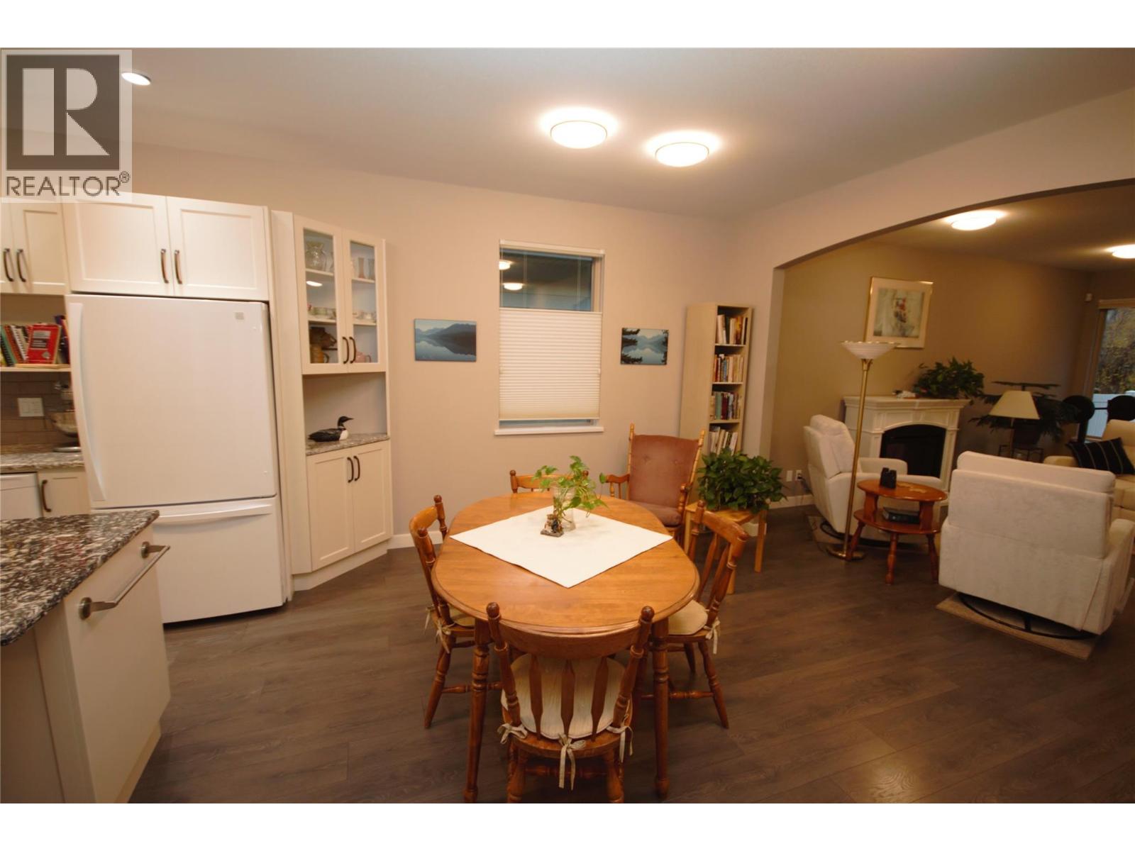 131 Willows Place, Oliver