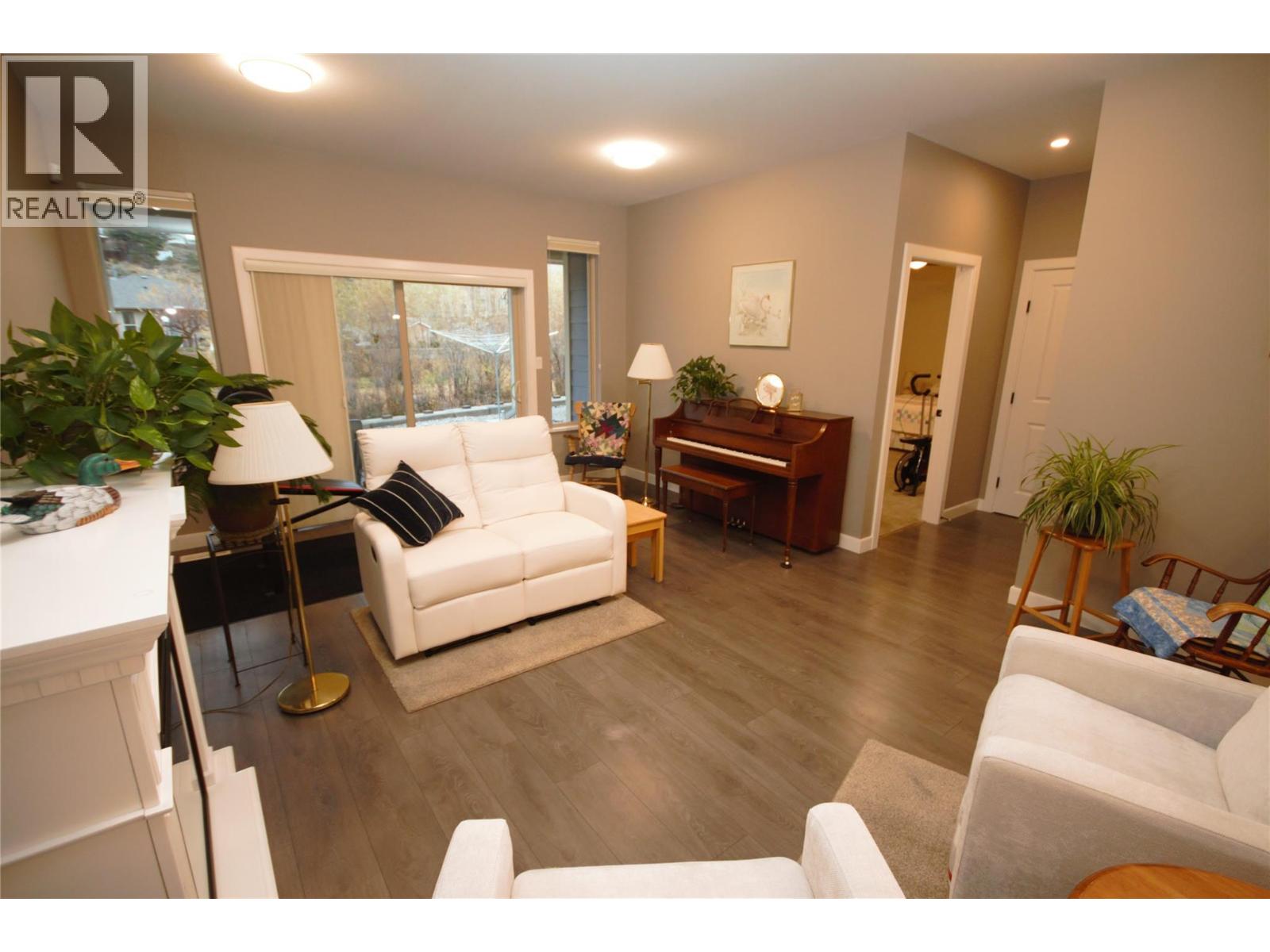 131 Willows Place, Oliver